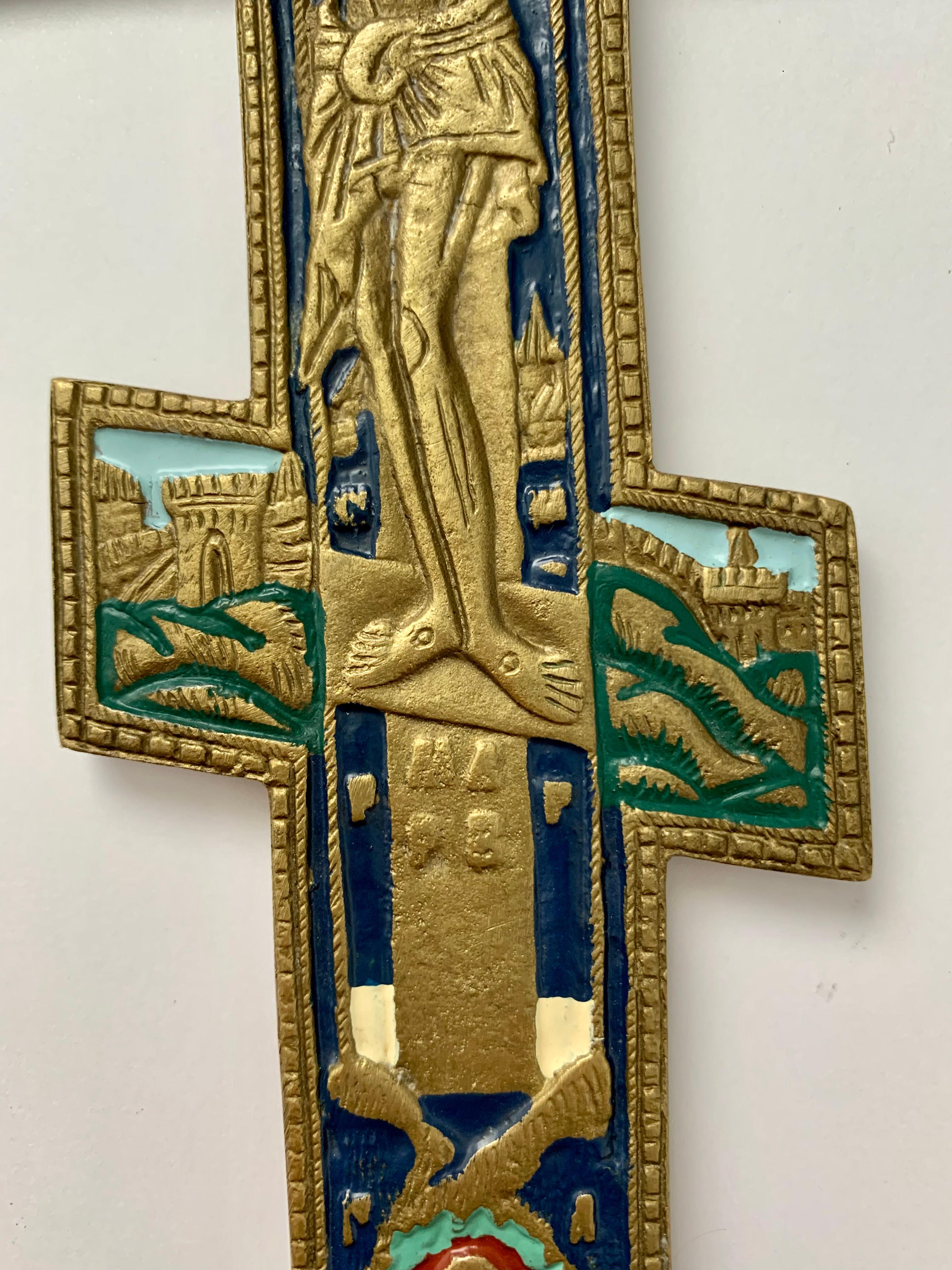 Croix russe orthodoxe du 20ème siècle en bronze et émail en vente 1