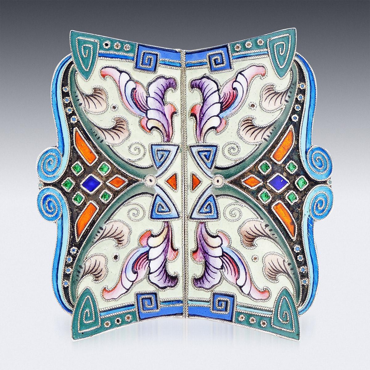 20th Century Russian Solid Silver & Enamel Belt Buckle, 6 Artel, c.1900 In Good Condition In Royal Tunbridge Wells, Kent