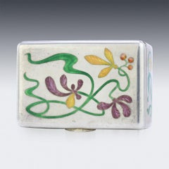 20th Century Russian Solid Silver & Enamel Pill Box, Ivan Khlebnikov, circa 1900