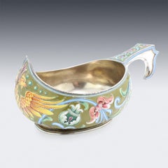 Kovsh ruso del siglo XX de plata maciza y esmalte sombreado, Maria Semenova, c.1910