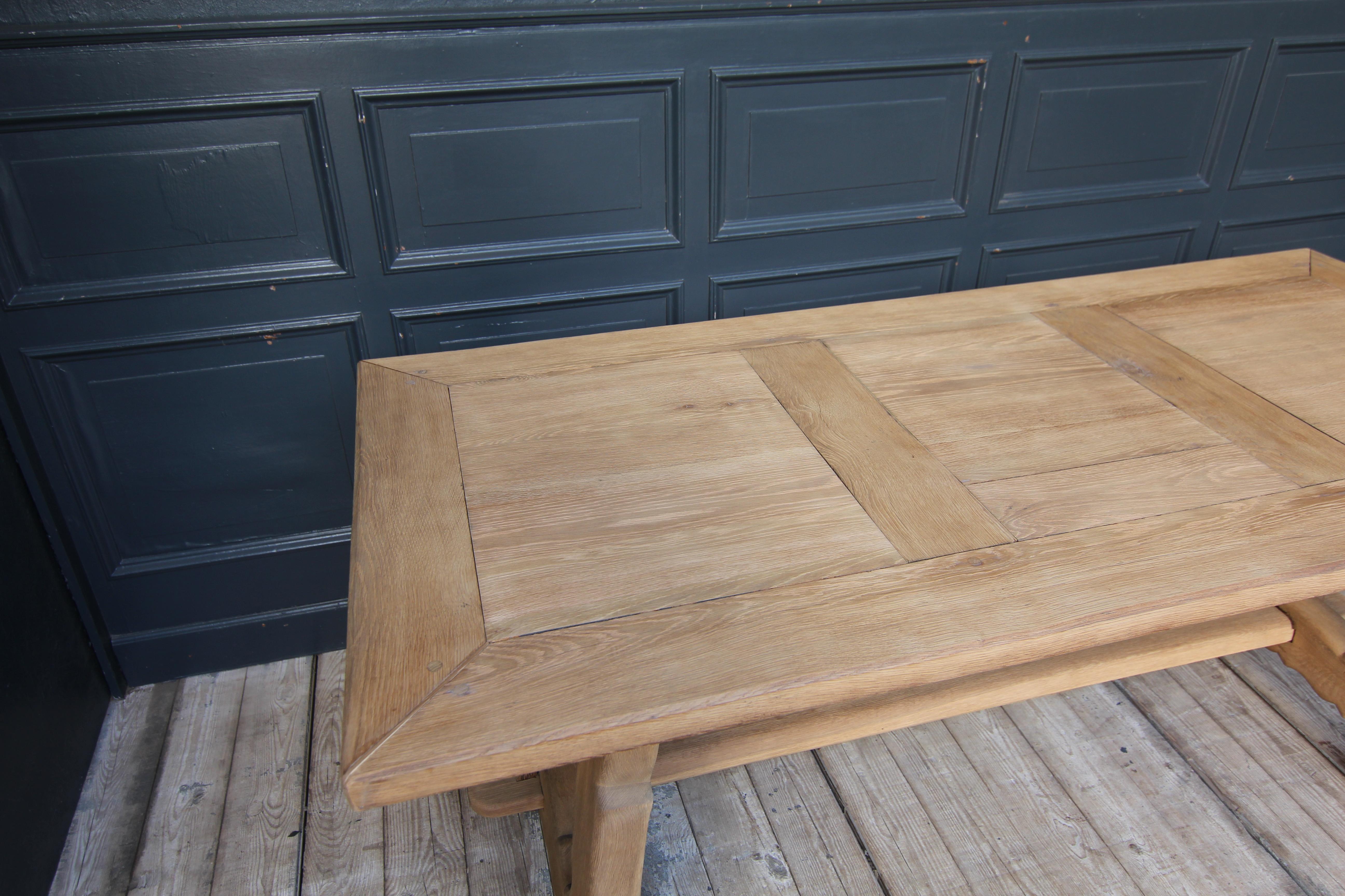 20th Century Rustic Stripped Oak Table For Sale 5