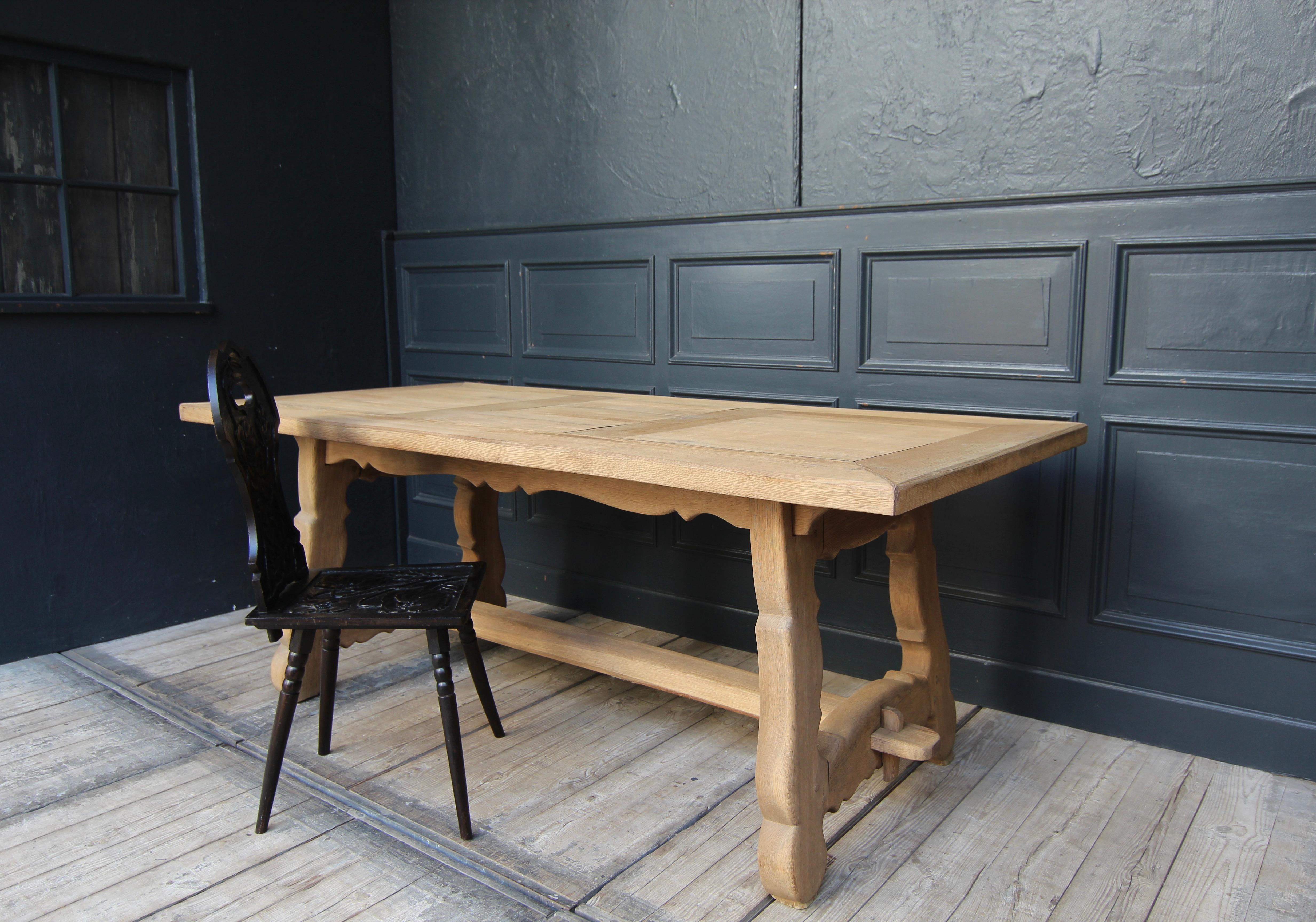 French Provincial 20th Century Rustic Stripped Oak Table For Sale