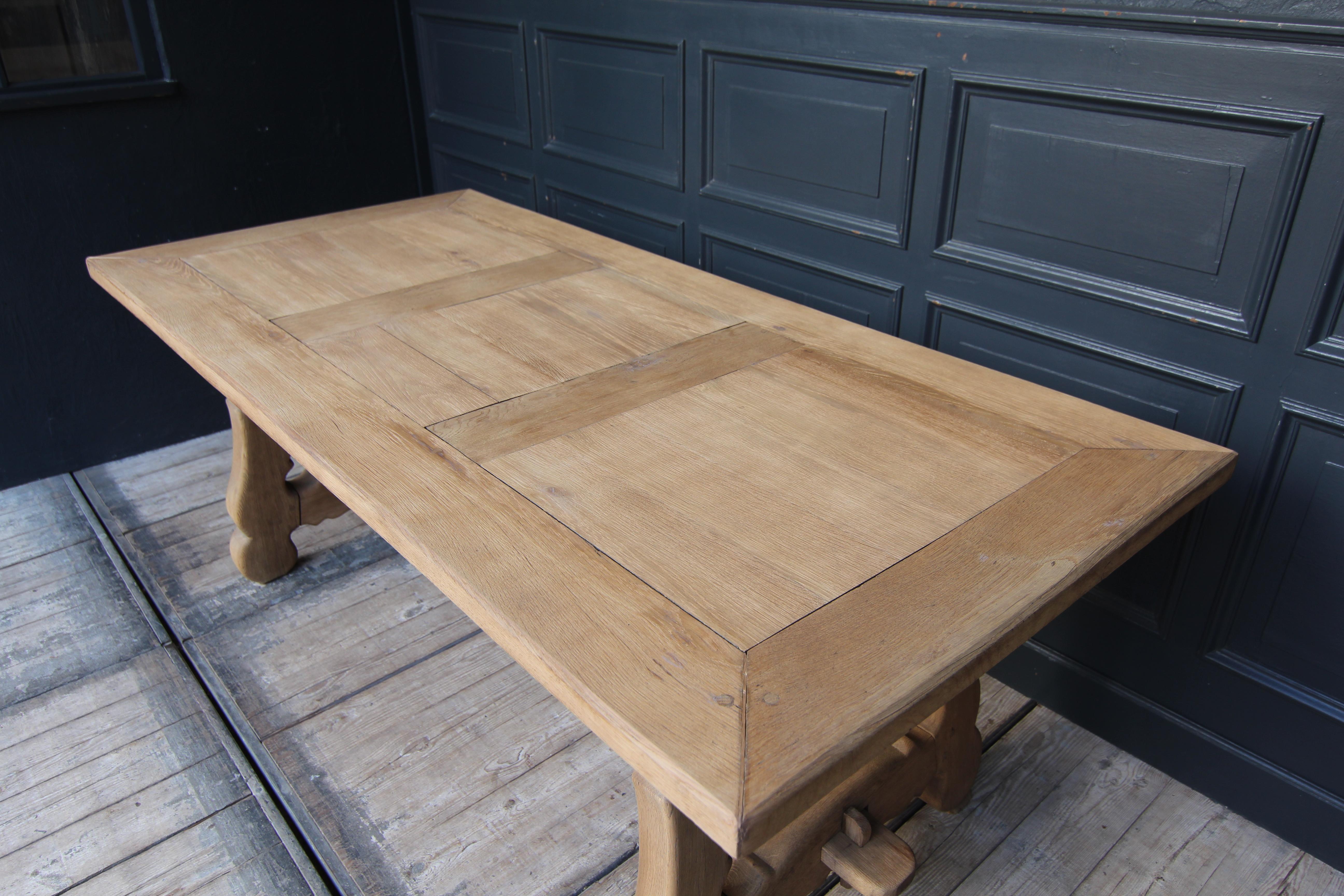 20th Century Rustic Stripped Oak Table For Sale 2