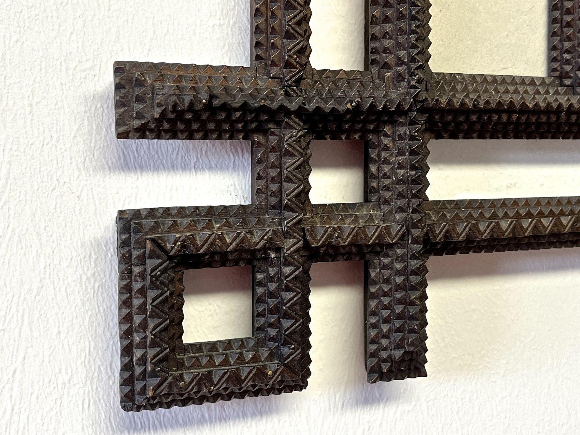 Cadre photo Rustic Tramp Art du 20e siècle, sculpté à la main, Autriche circa 1900 en vente 1