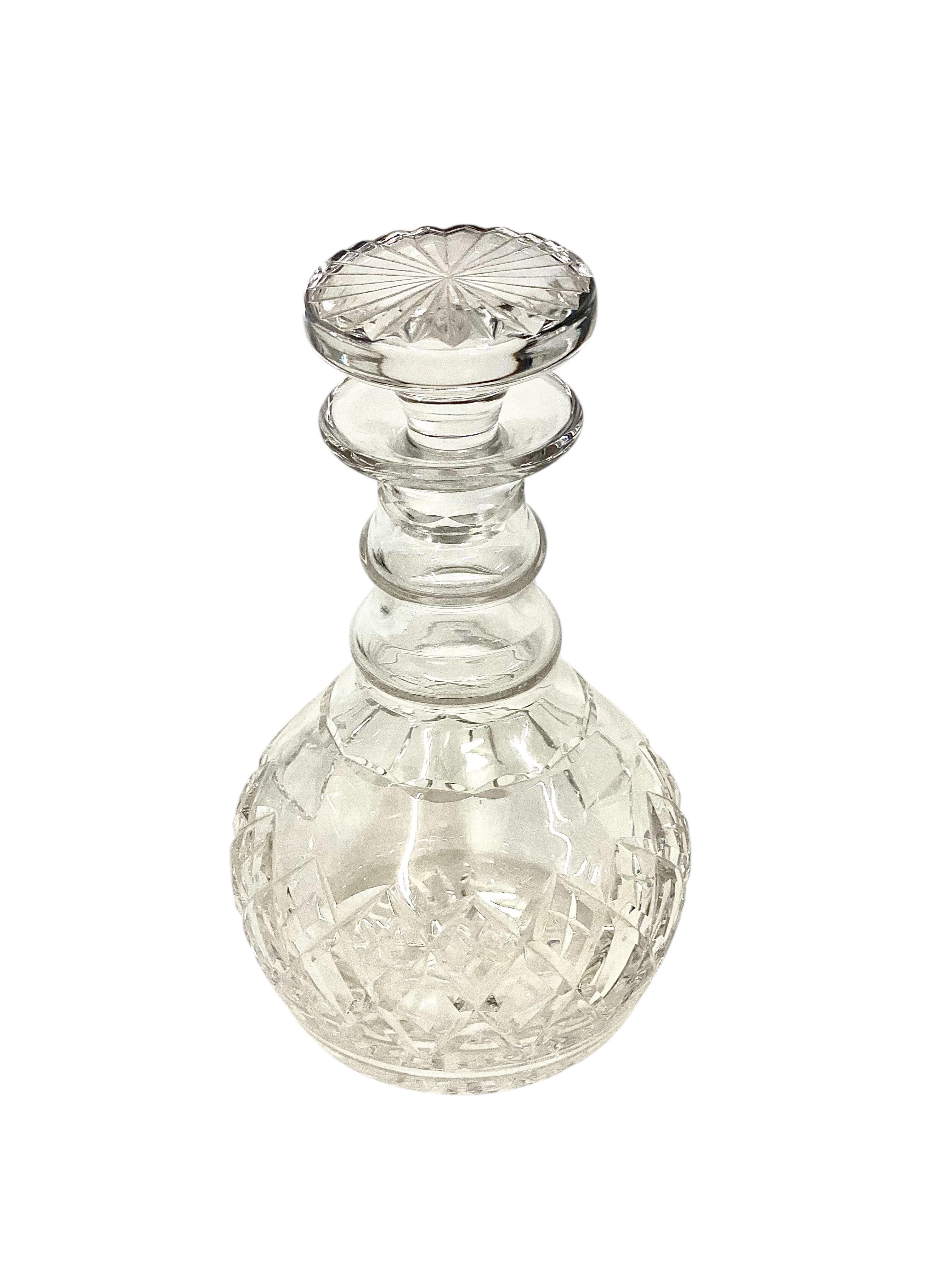 Carafe à décanter en cristal du 20e siècle, style Saint Louis en vente 4