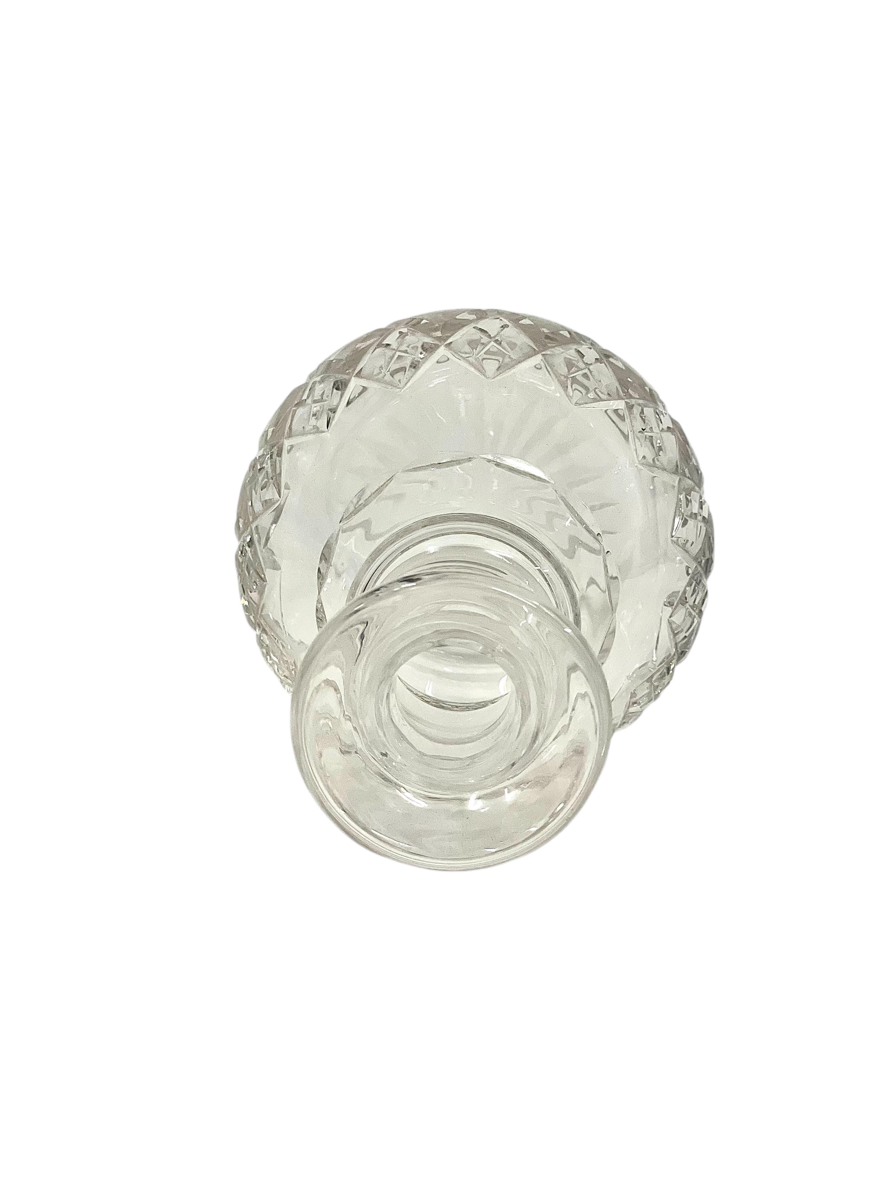 Carafe à décanter en cristal du 20e siècle, style Saint Louis en vente 3