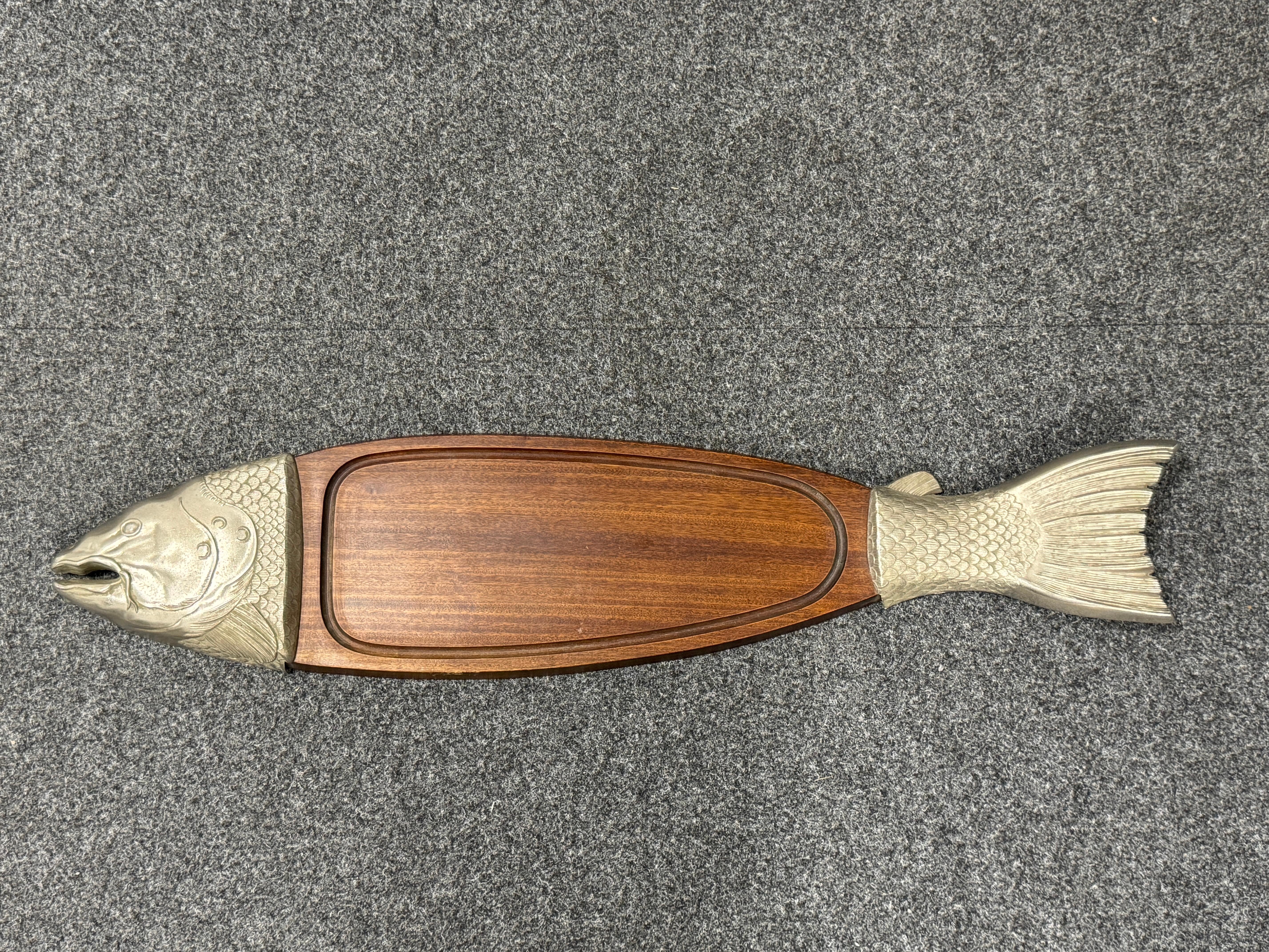 Plateau en métal chromé et Wood Wood du 20e siècle Poisson saumoné, Vintage 1970 en vente 3