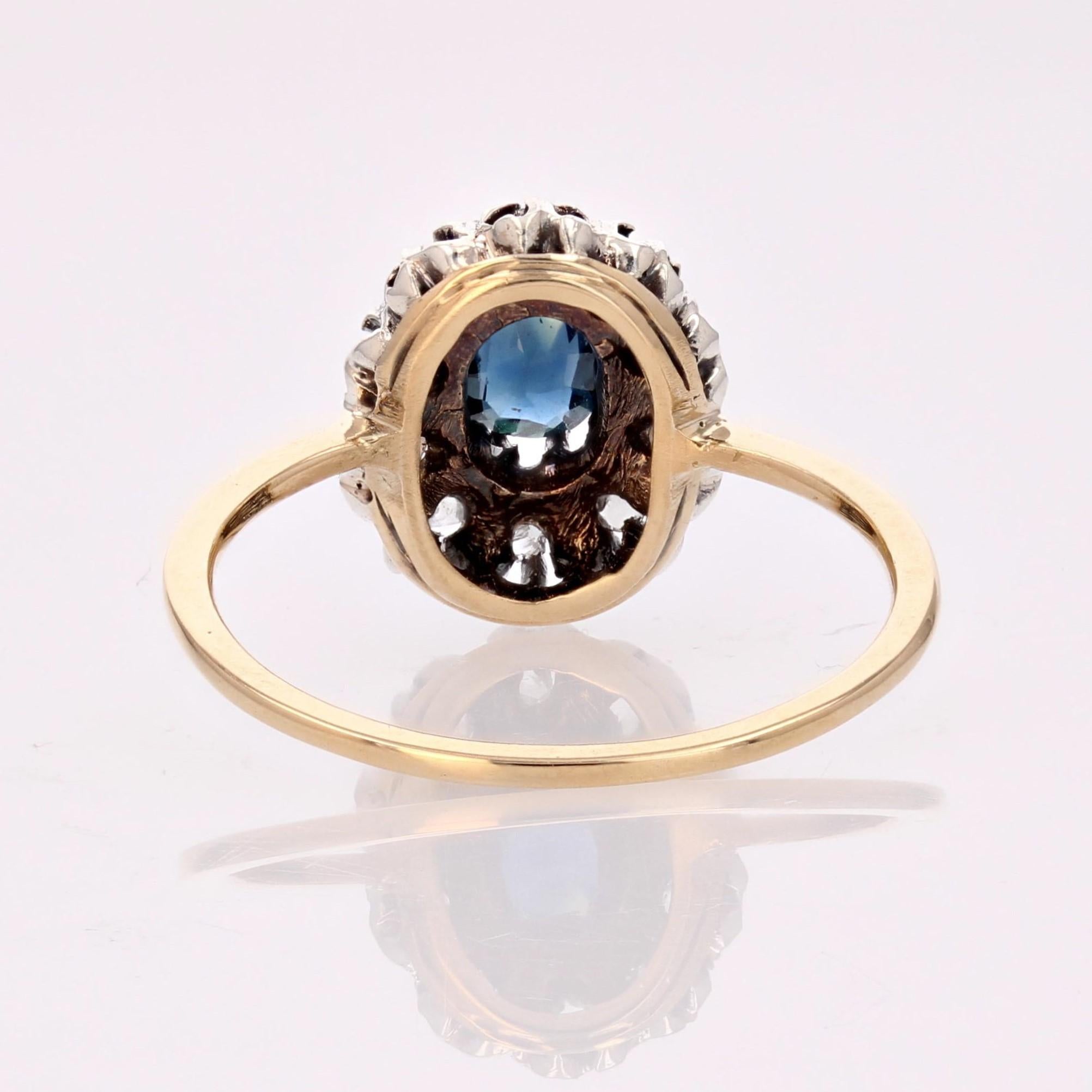 20th Century Sapphire Diamonds 18 Karat Yellow Gold Cluster Ring For Sale 5