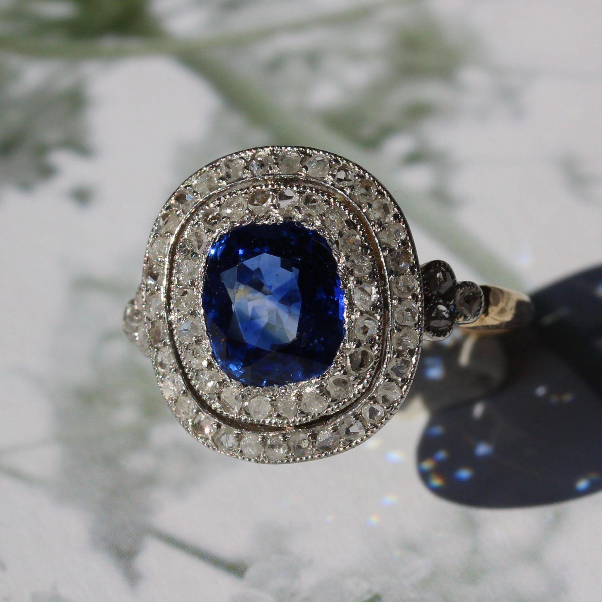 20th Century Sapphire Double Row Diamonds 18 Karat Yellow Gold Ring For Sale 7