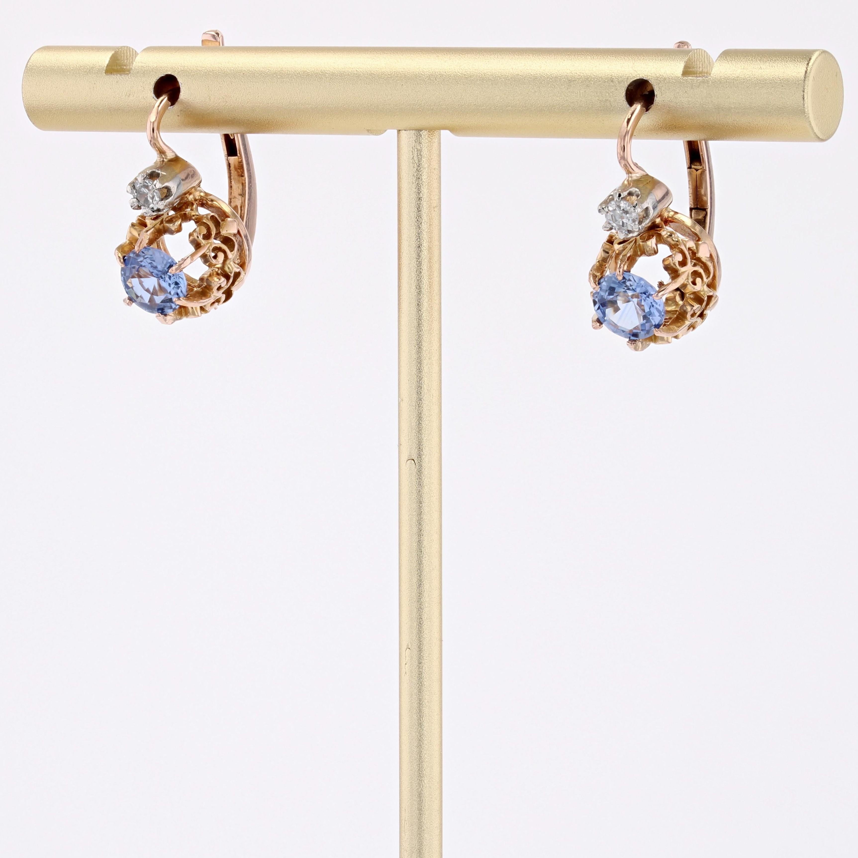 Round Cut 20th Century Sapphires Diamonds 18 Karat Rose Gold Platinum Lever-Back Earrings For Sale