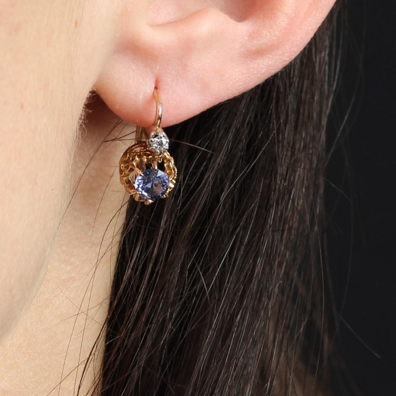20th Century Sapphires Diamonds 18 Karat Rose Gold Platinum Lever-Back Earrings For Sale 1