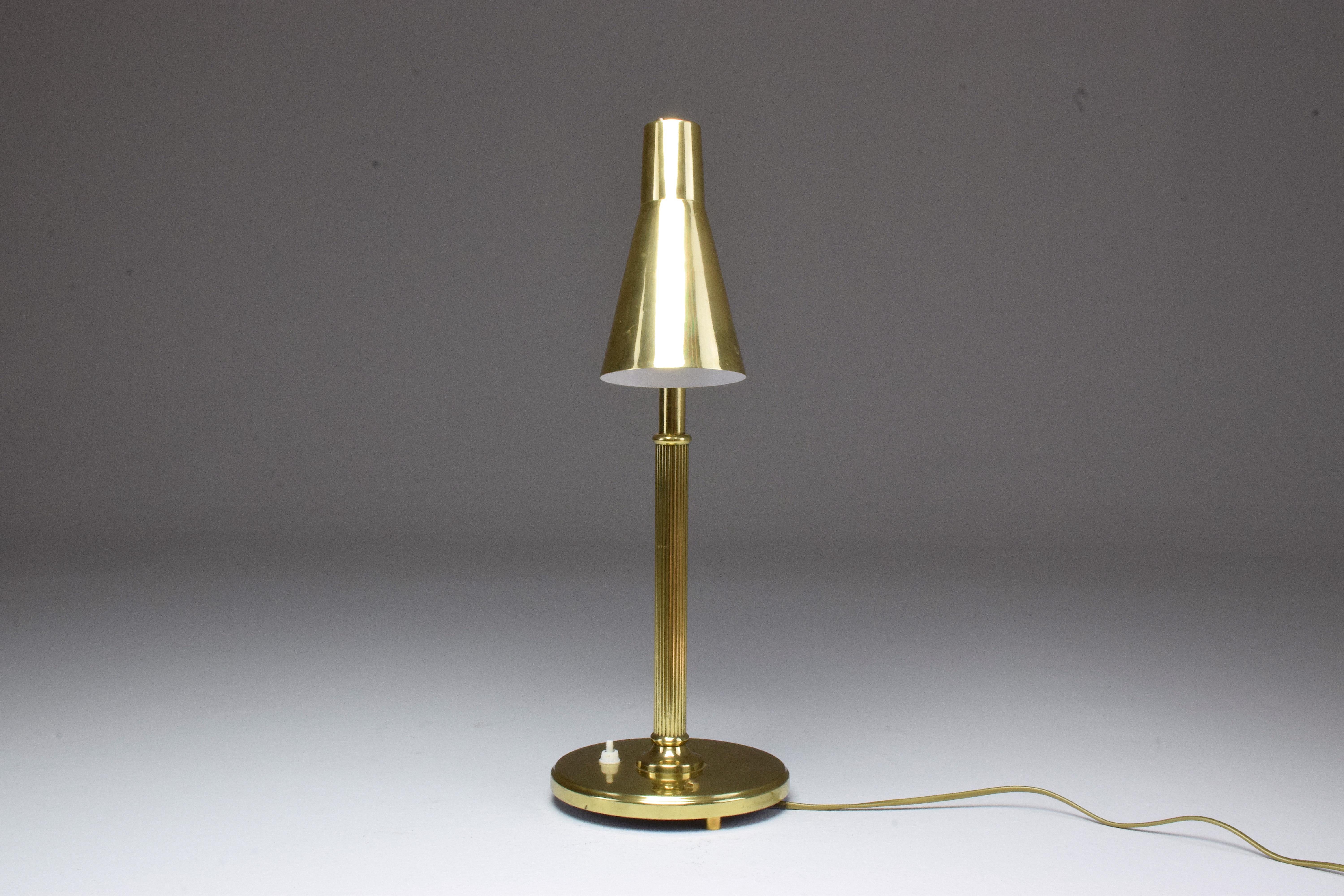 20th Century Scandinavian Brass Double Shade Table Lamp by Sønnico, 1960s 2