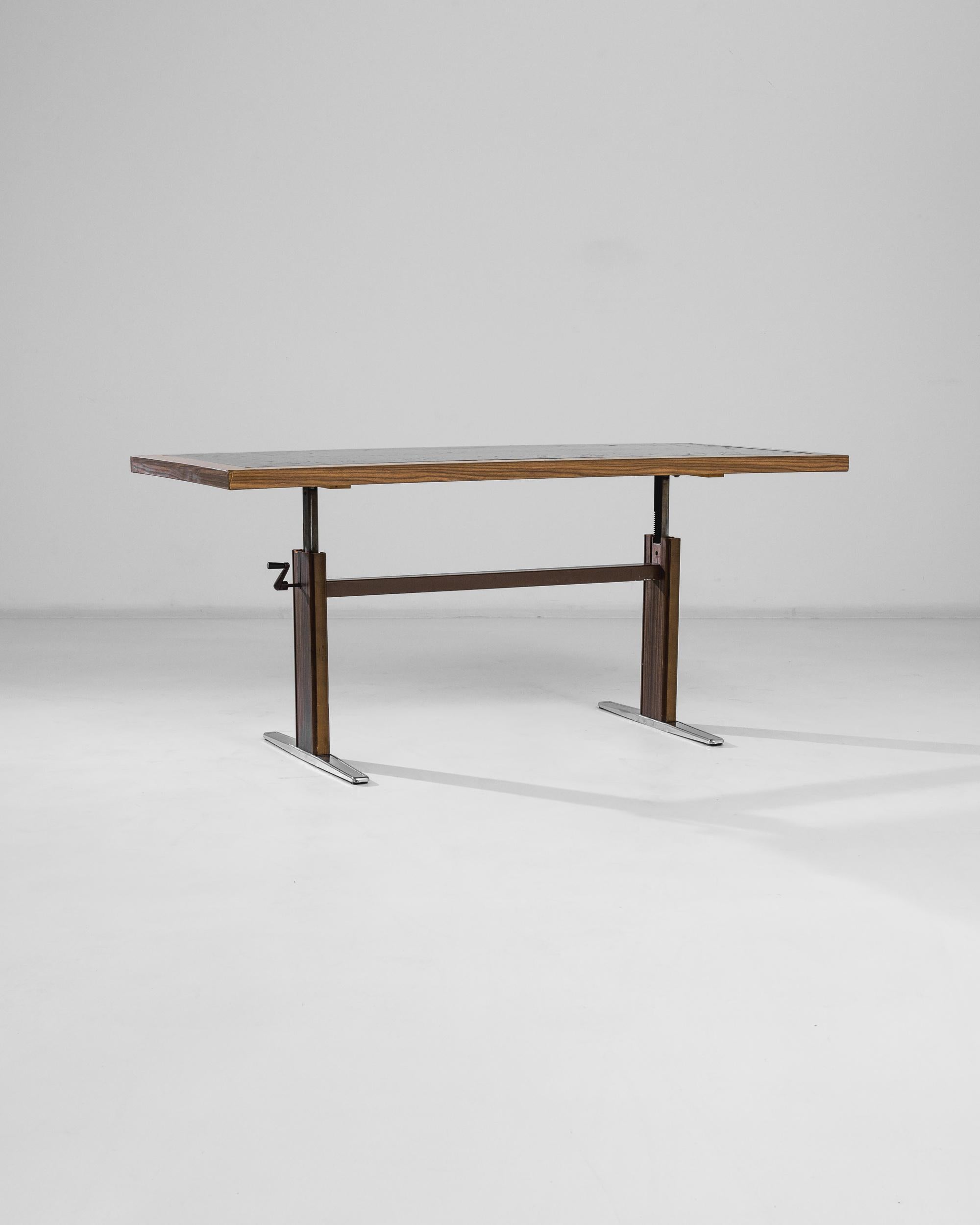 20th Century Scandinavian Metal Coffee Table with Wooden Top For Sale 2