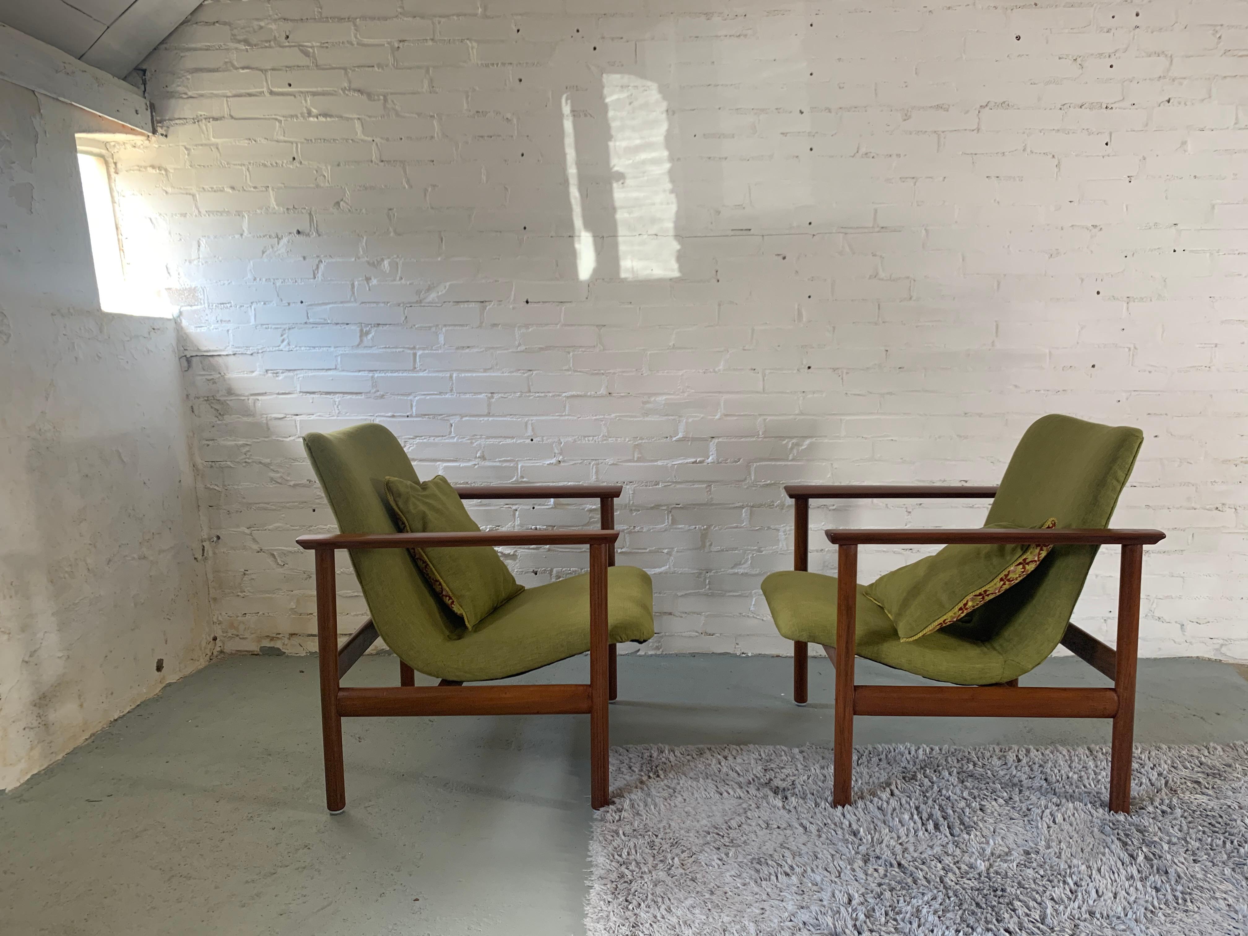 20th Century Scandinavian Modern Green Armchairs Reupholstered, Set of 2 4