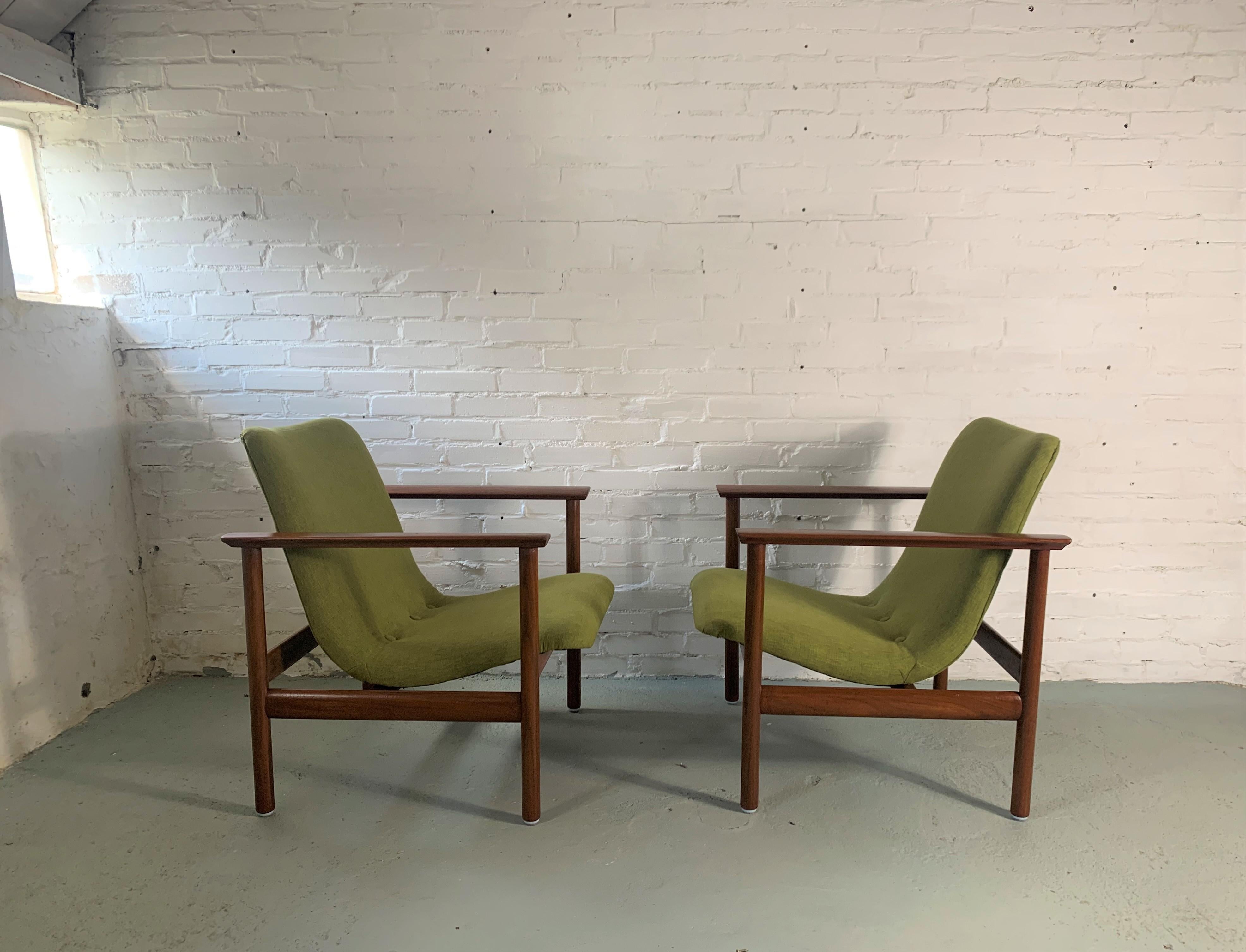 20th Century Scandinavian Modern Green Armchairs Reupholstered, Set of 2 In Good Condition In Bunnik, NL