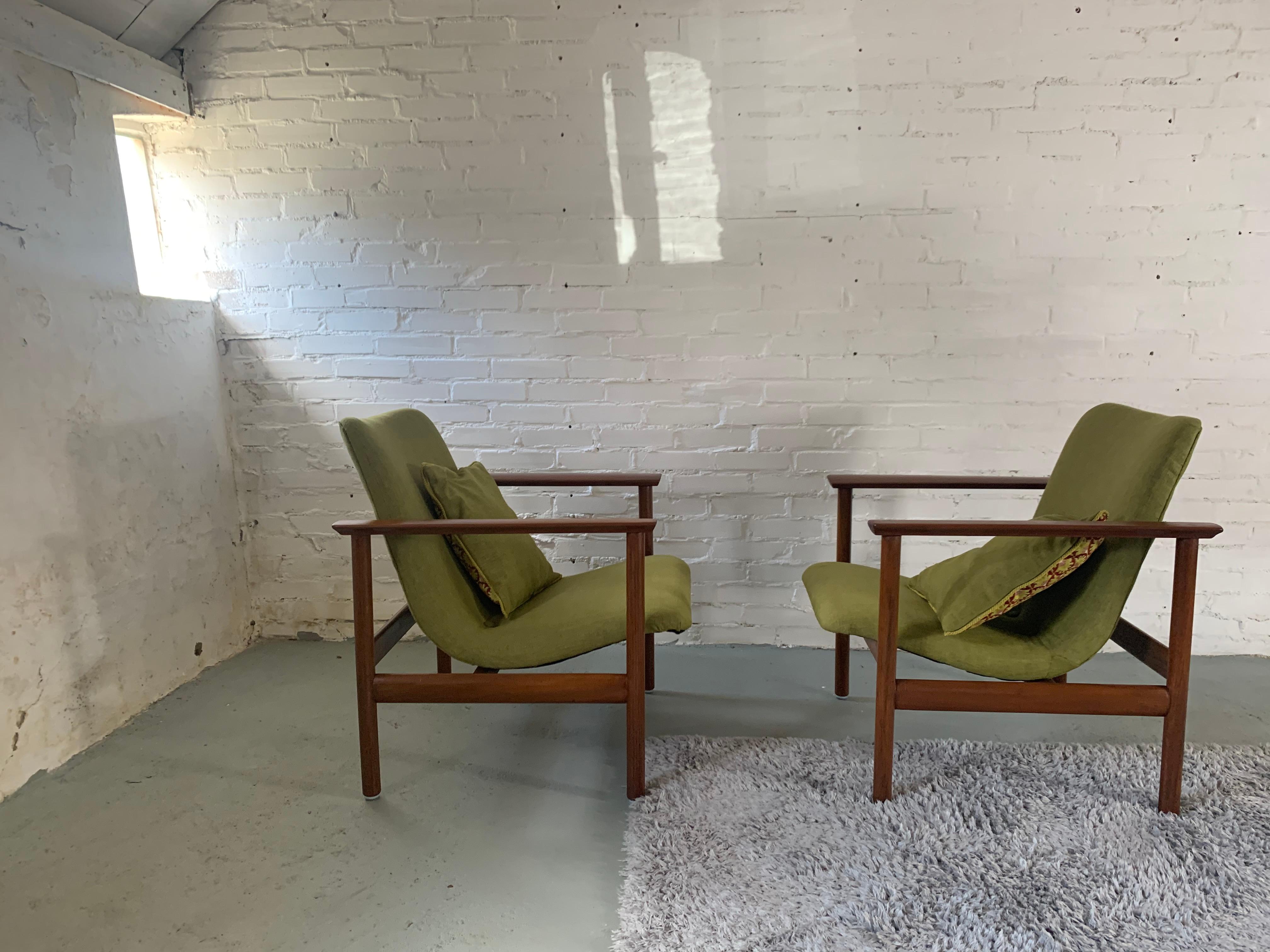 20th Century Scandinavian Modern Green Armchairs Reupholstered, Set of 2 3