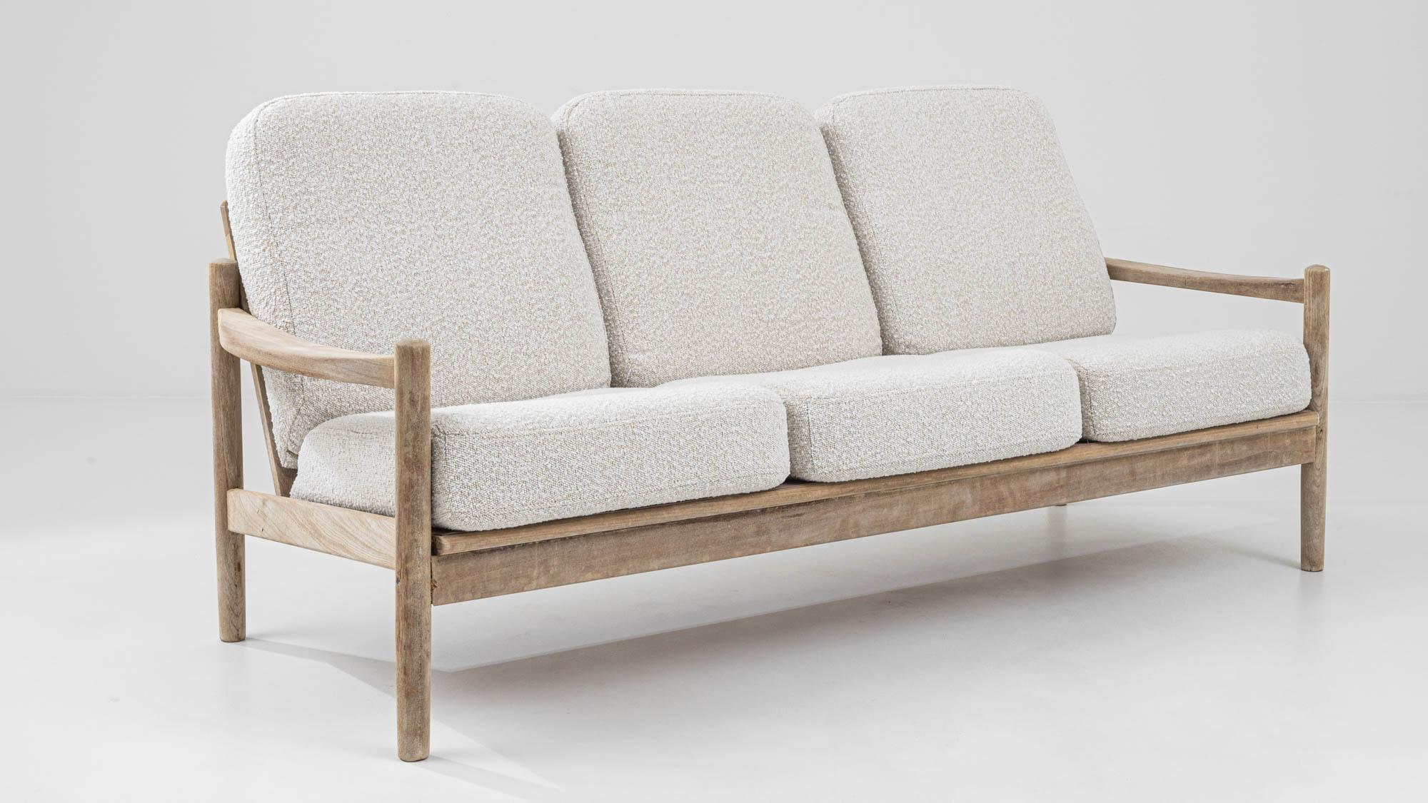 20th Century Scandinavian Modern Sofa  For Sale 2