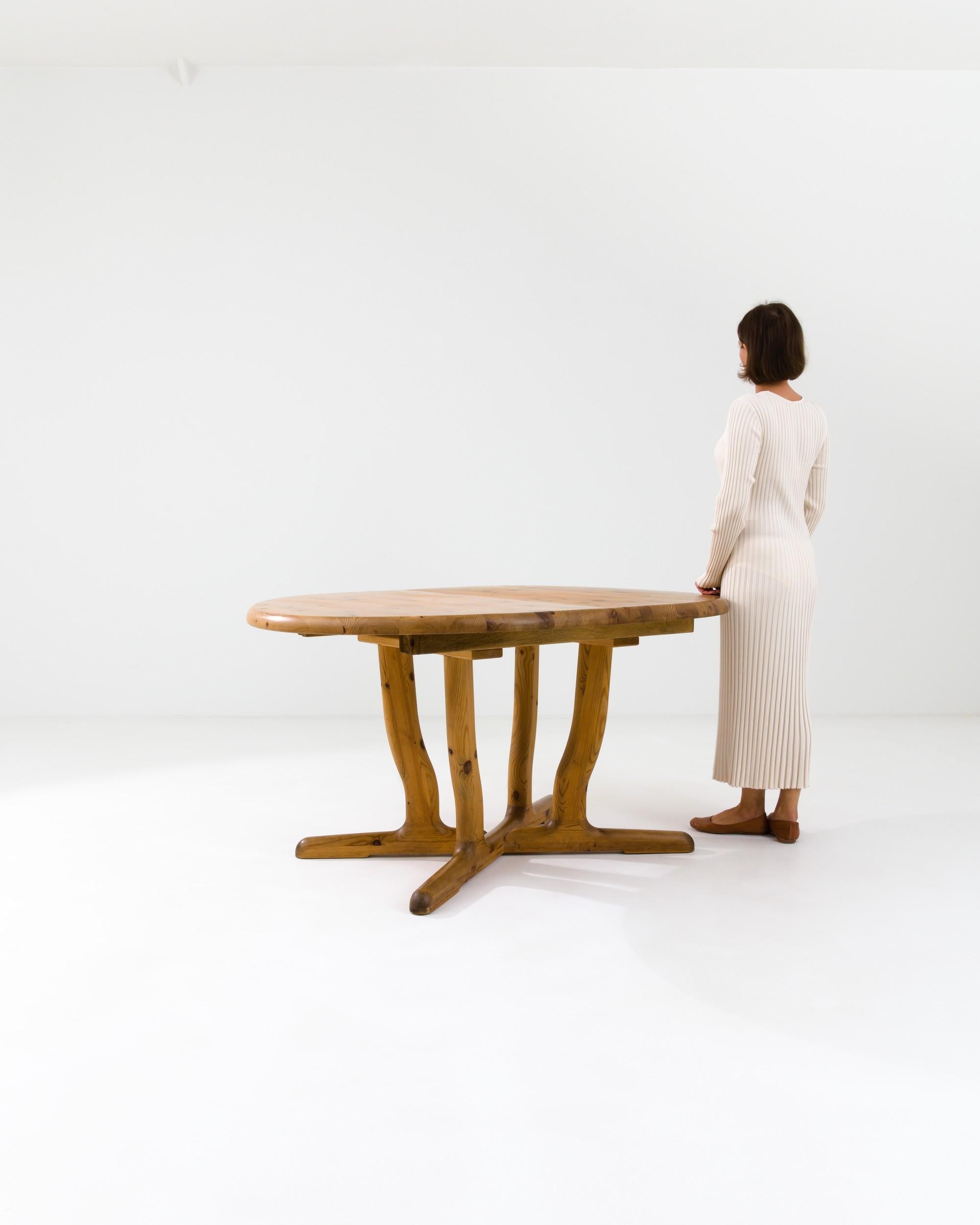 Scandinave Table de salle à manger extensible en bois scandinave du 20e siècle en vente
