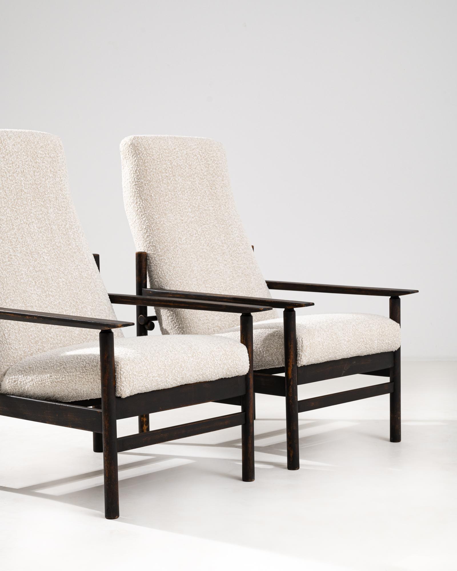 Poltrone Foldes in legno scandinave del XX secolo, una coppia in vendita 5