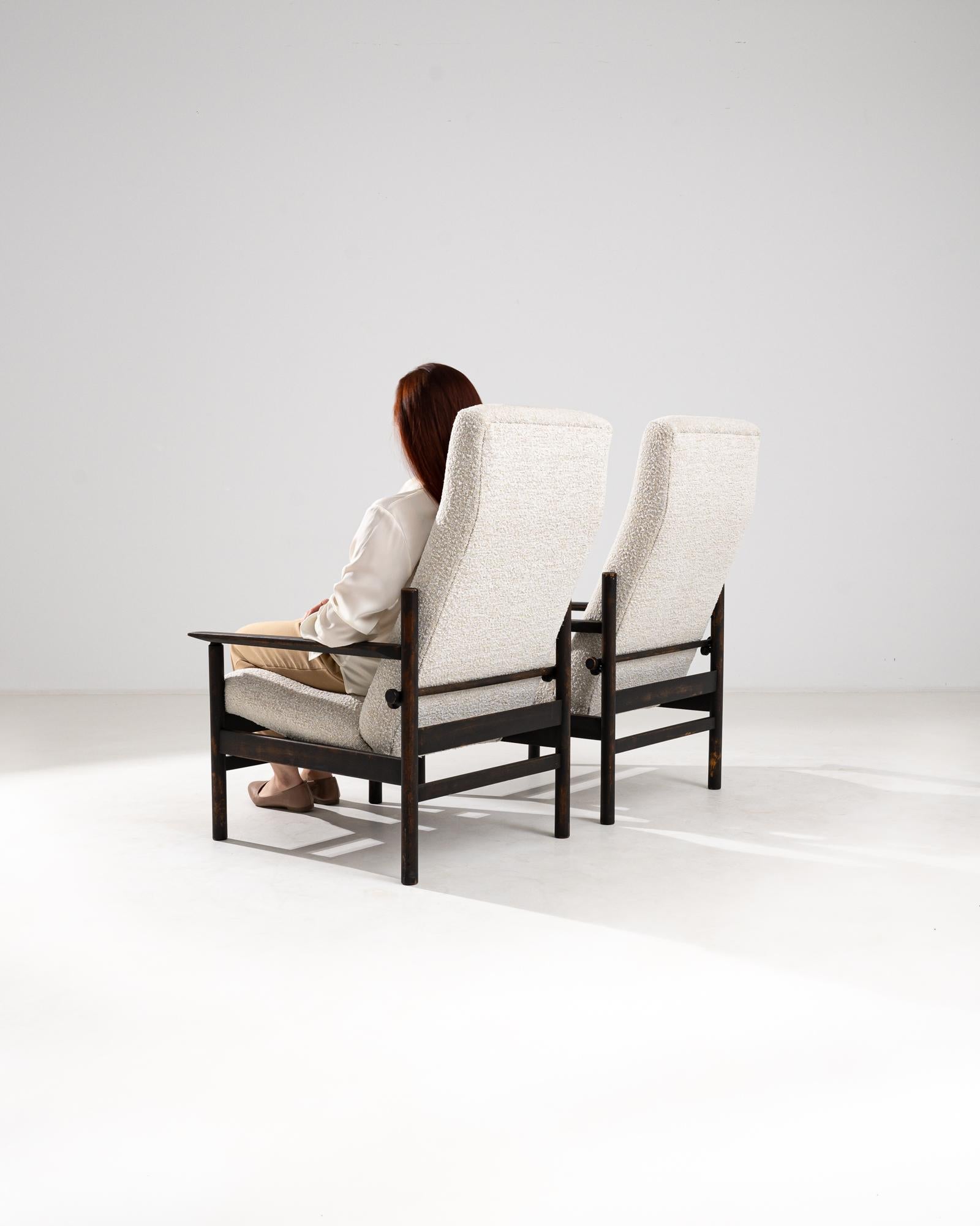 Poltrone Foldes in legno scandinave del XX secolo, una coppia in vendita 3