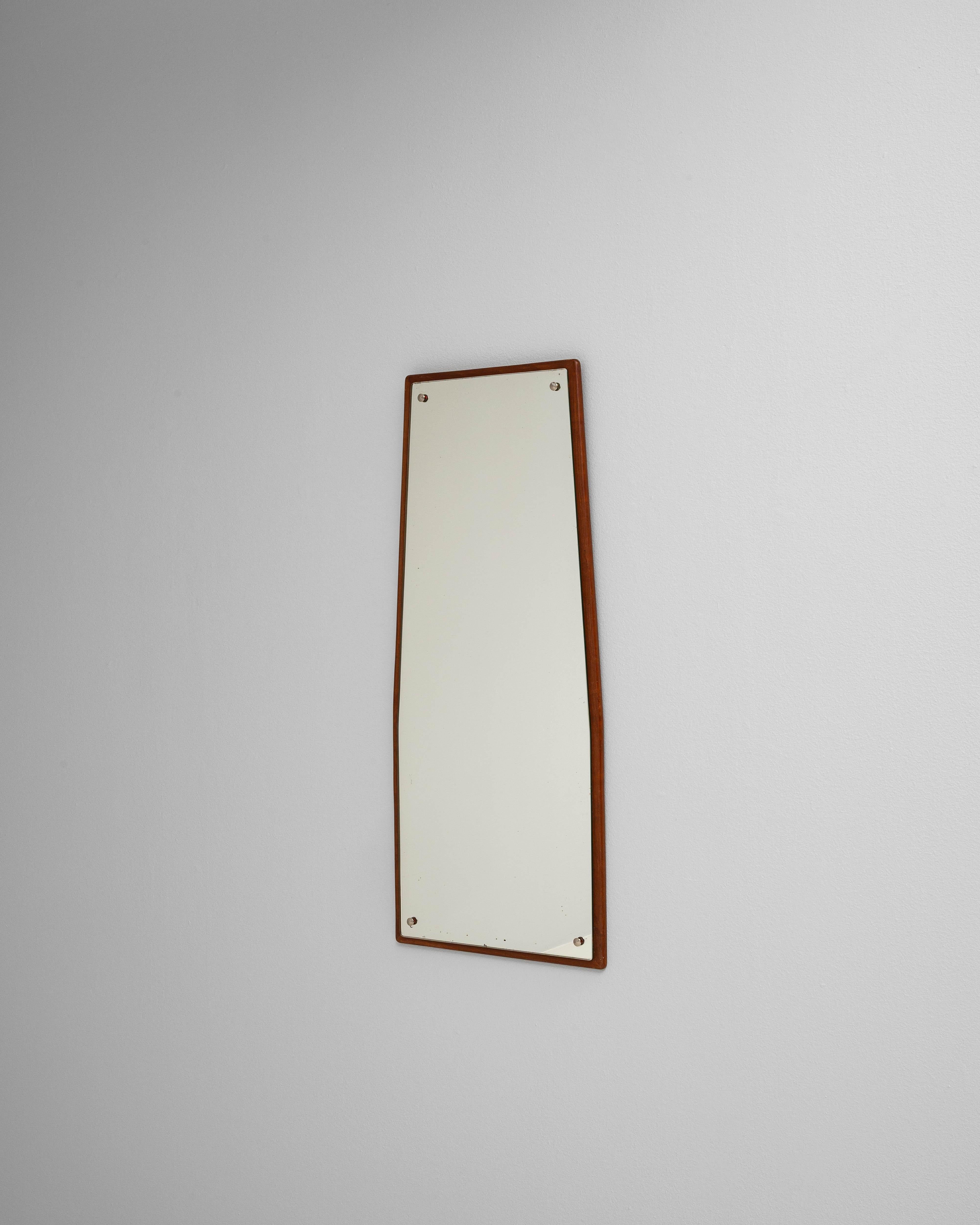 Scandinave Miroir scandinave en bois du 20e siècle en vente