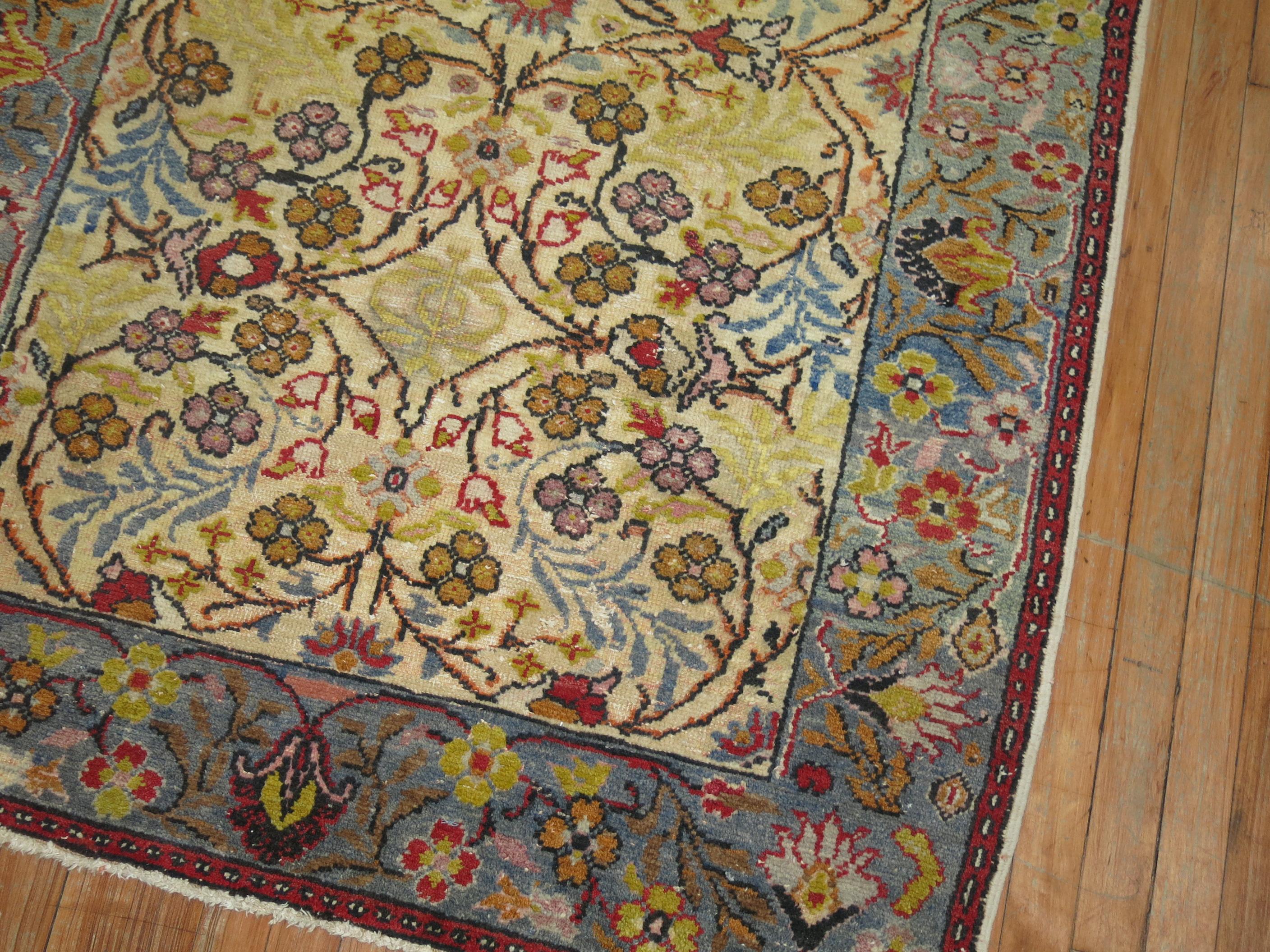 Zabihi Collection 20th Century Scatter Size Turkish Rug In Good Condition For Sale In New York, NY