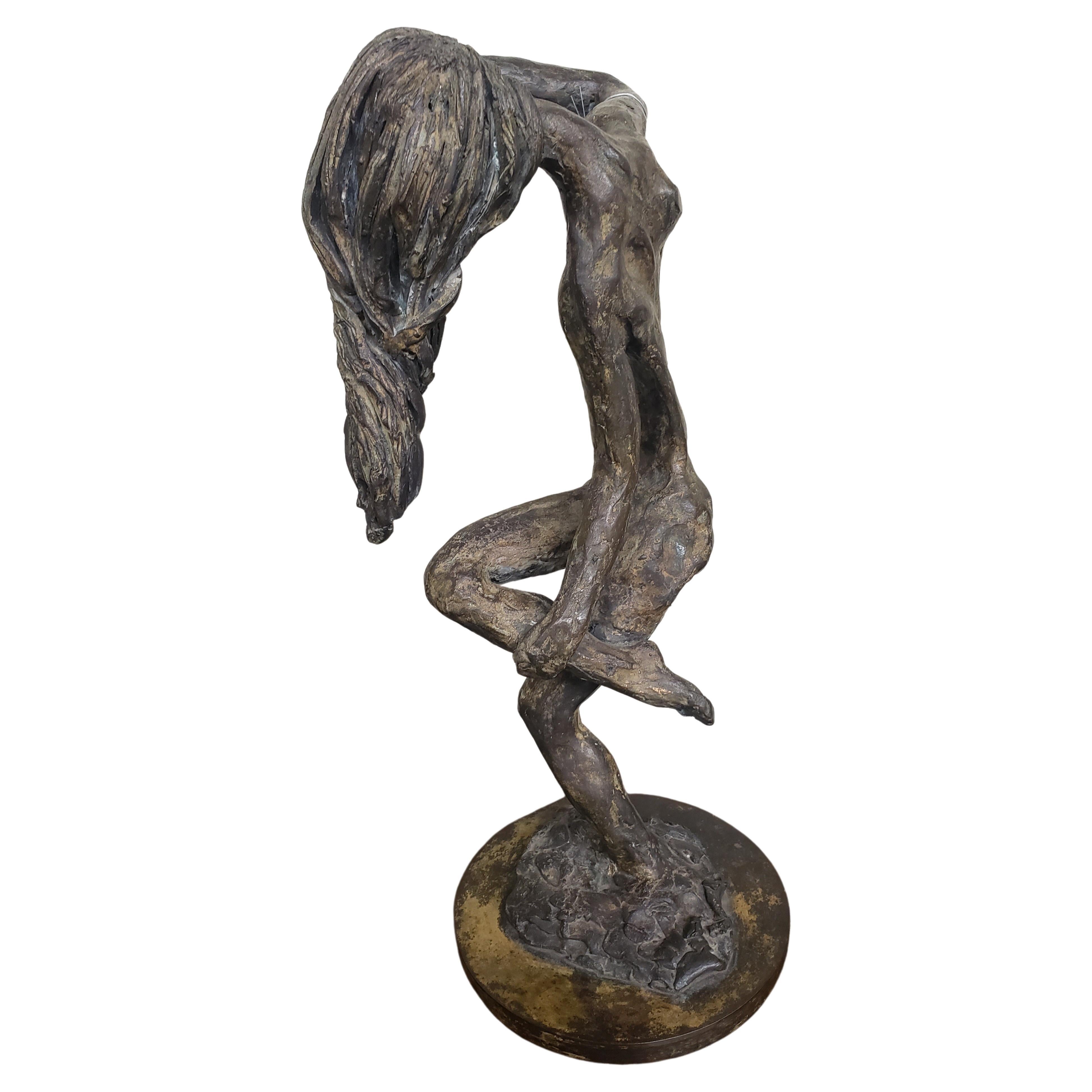 20th Century School Brutalist Bronze Figurative Sculpture Of A Woman  For Sale 1