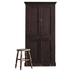Armoire en pin du 20e siècle, construite à la main
