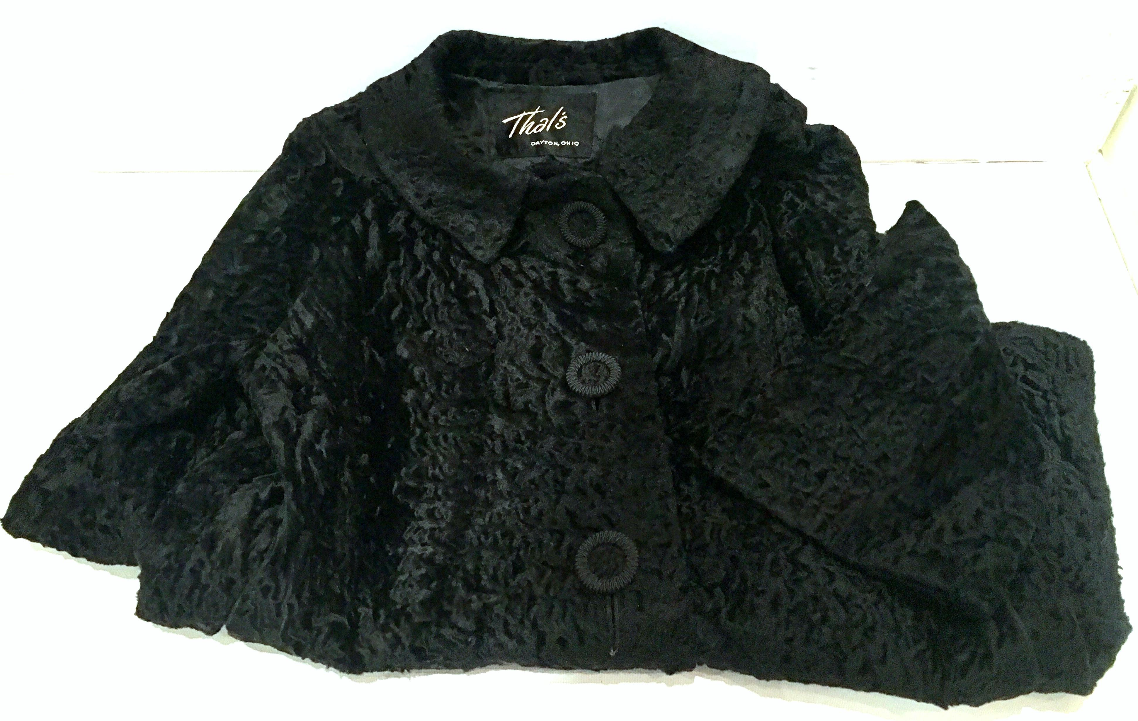 20th Century Sculptural Persian Jet Black Lamb Fur Swing Car Coat For Sale 11