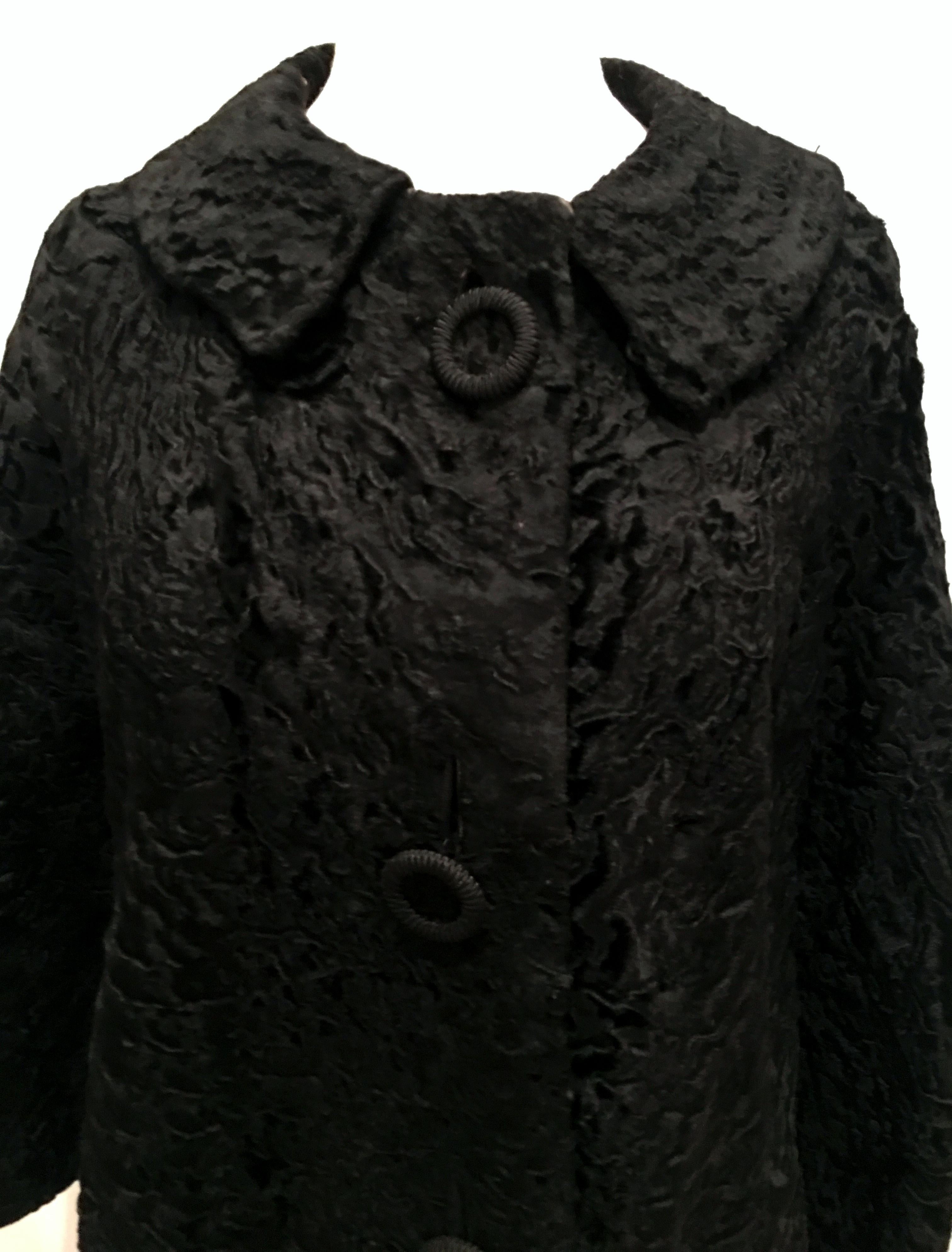 20th Century Sculptural Persian Jet Black Lamb Fur Swing Car Coat For Sale 2