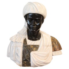 Buste d'un jeune homme noir en marbre de Carrare, sculpture du 20ème siècle