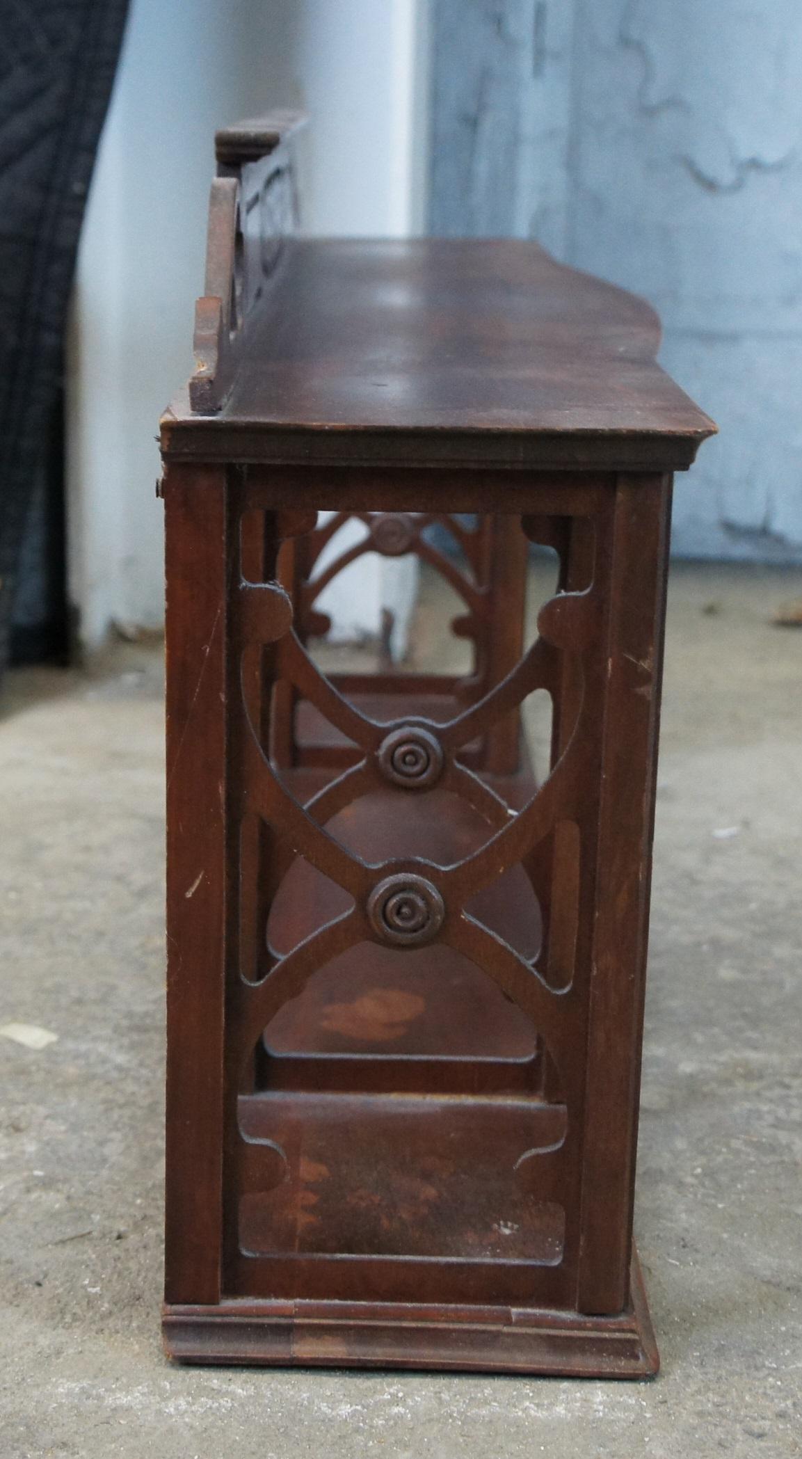 20th Century Serpentine Mahogany Carved Wall Hanging Display Shelf with Fretwork 7