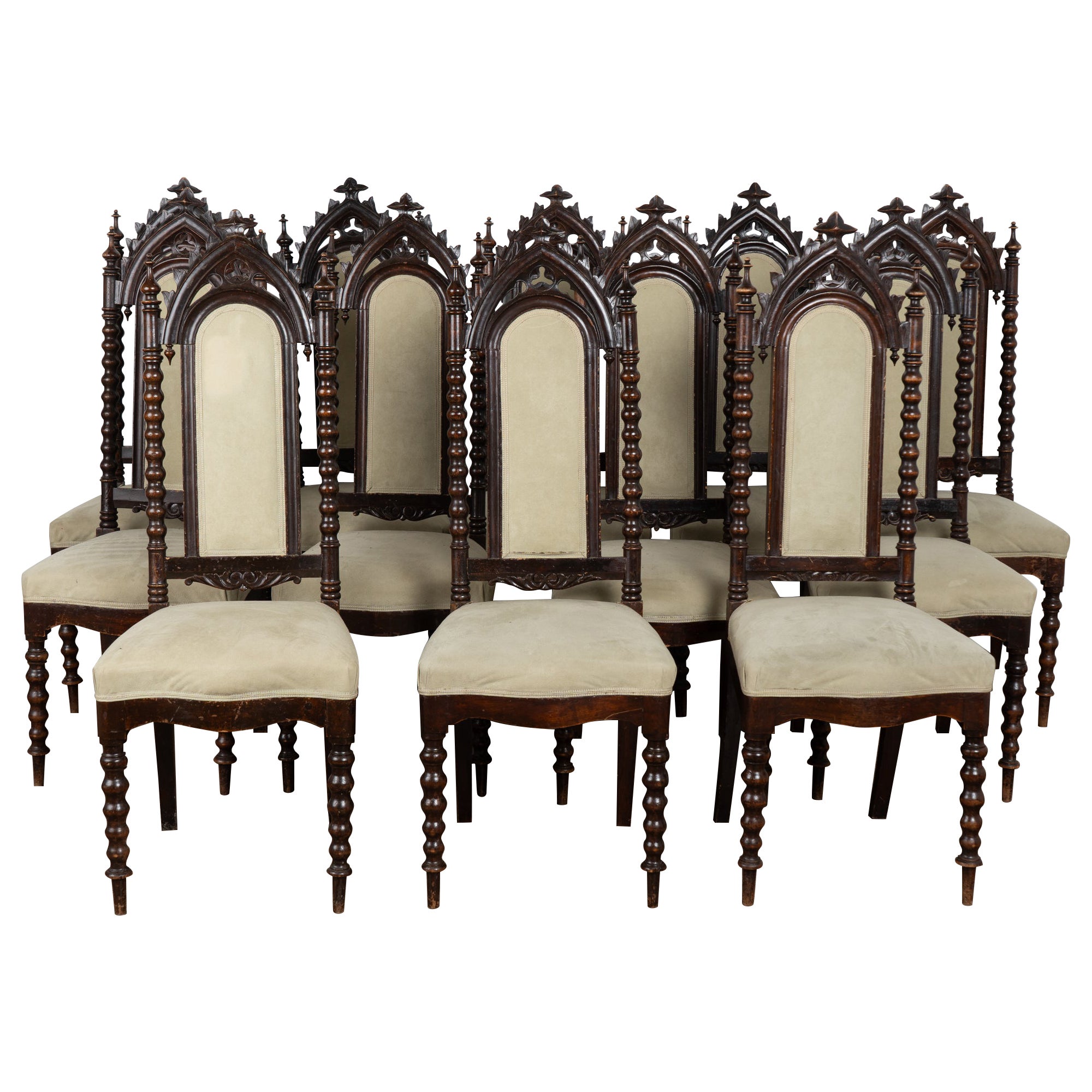 Set di 12 sedie da pranzo gotiche in Oak del XX secolo, Svezia in vendita