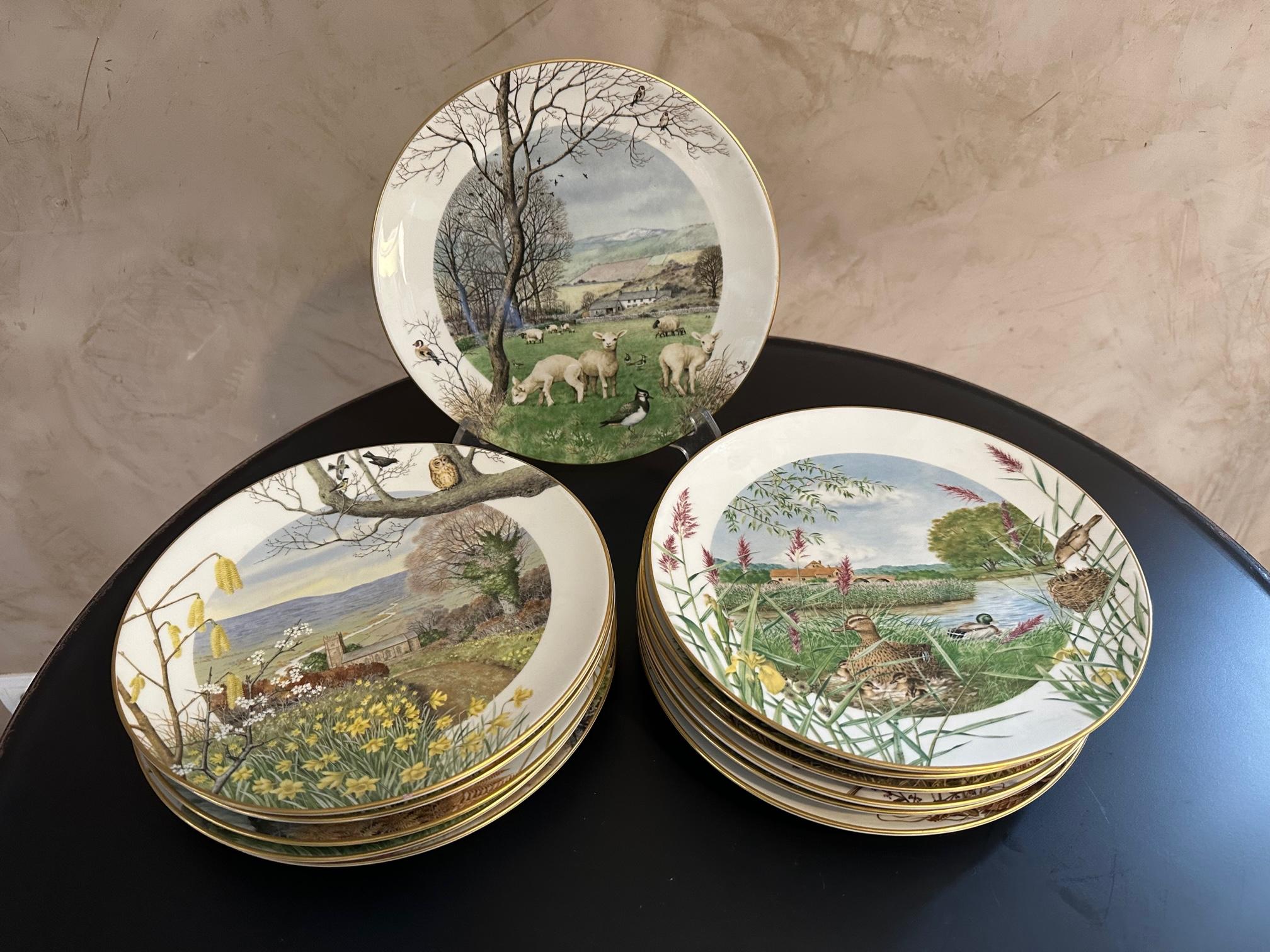 Very beautiful set of 12 Franklin porcelain plates, this is a collection which was created by Peter Barrett for Royal Worcester. 
Limited edition from the 70s representing the 12 months of the year. 
English countryside scene. The plates are edged