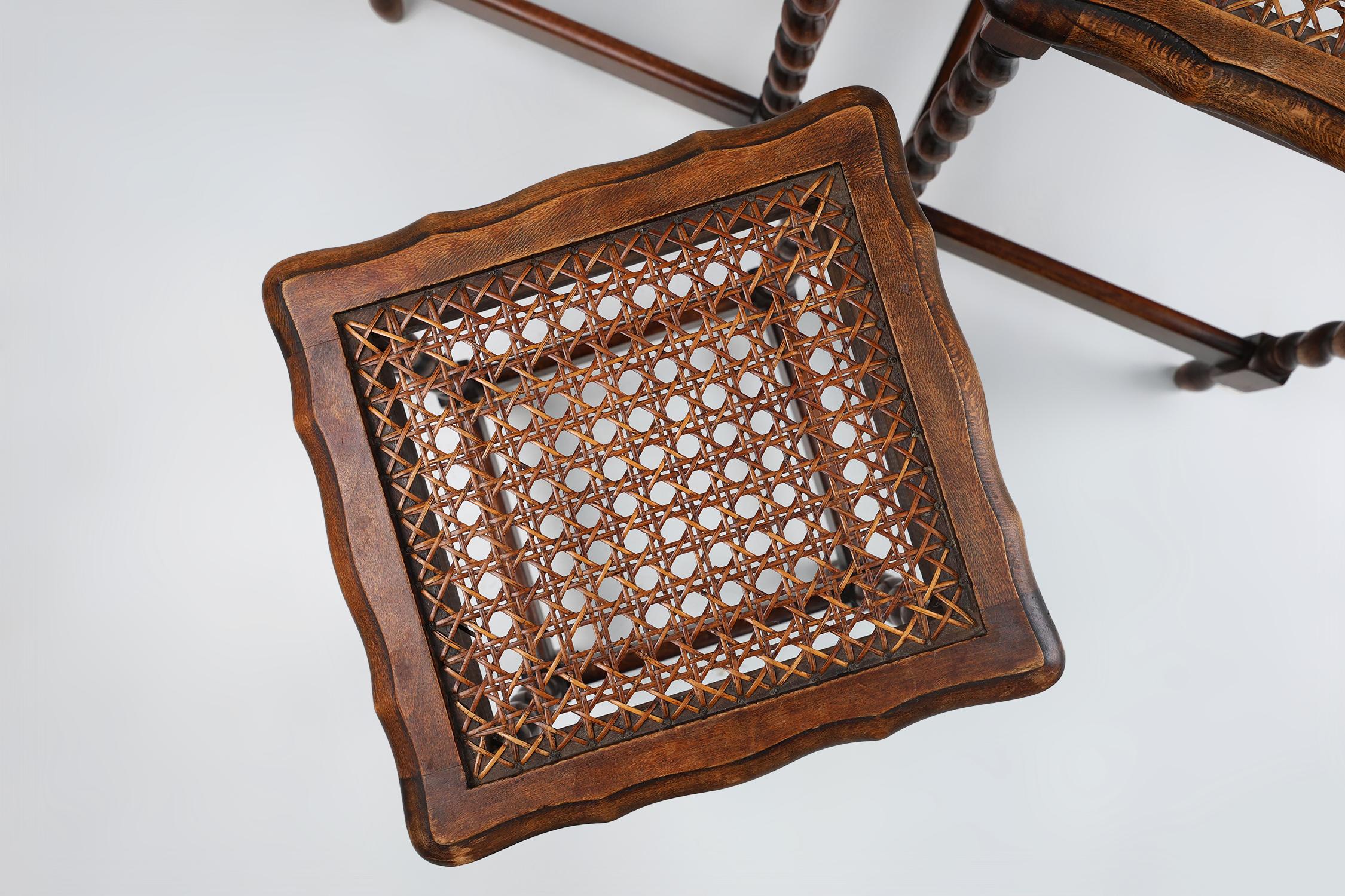 20th Century set of 3 oak and rattan nesting tables For Sale 5