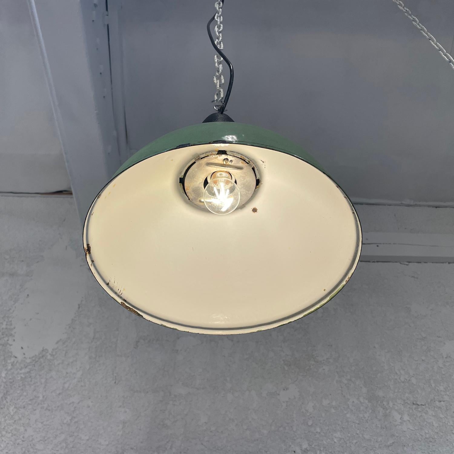 20th Century Set of Five Vintage French Industrial Green Metal Ceiling Lights For Sale 3