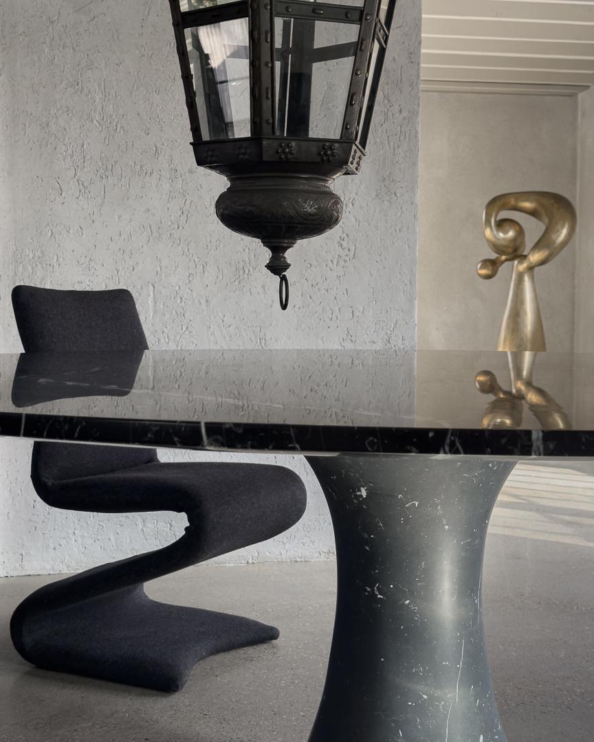 20th Century set of Iconic Z Dining Chairs Newly Upholstered in Grey Flannel (8) in vendita 5