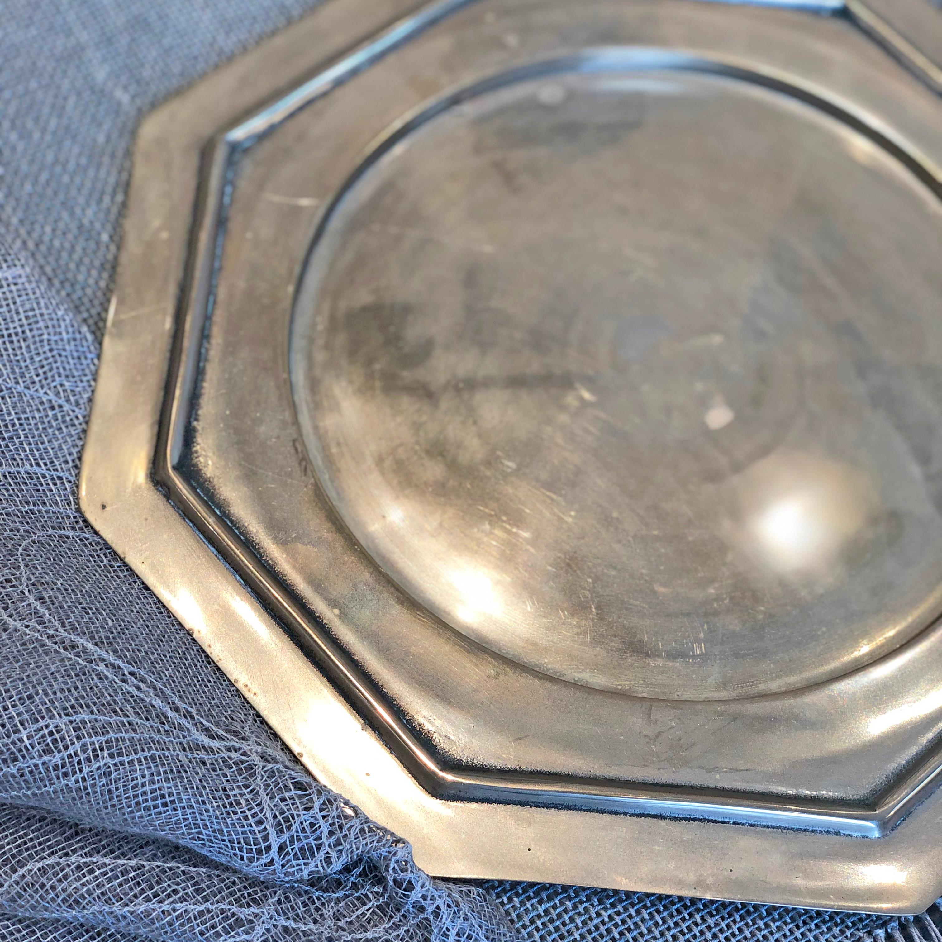 20th Century Set of Italian Brass Charger Plates For Sale 1