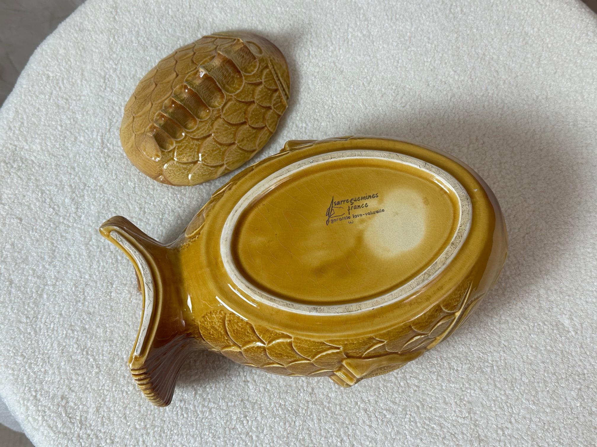 20th century Set of Sarreguemines Ceramic Fish Serveware, 1950s For Sale 4
