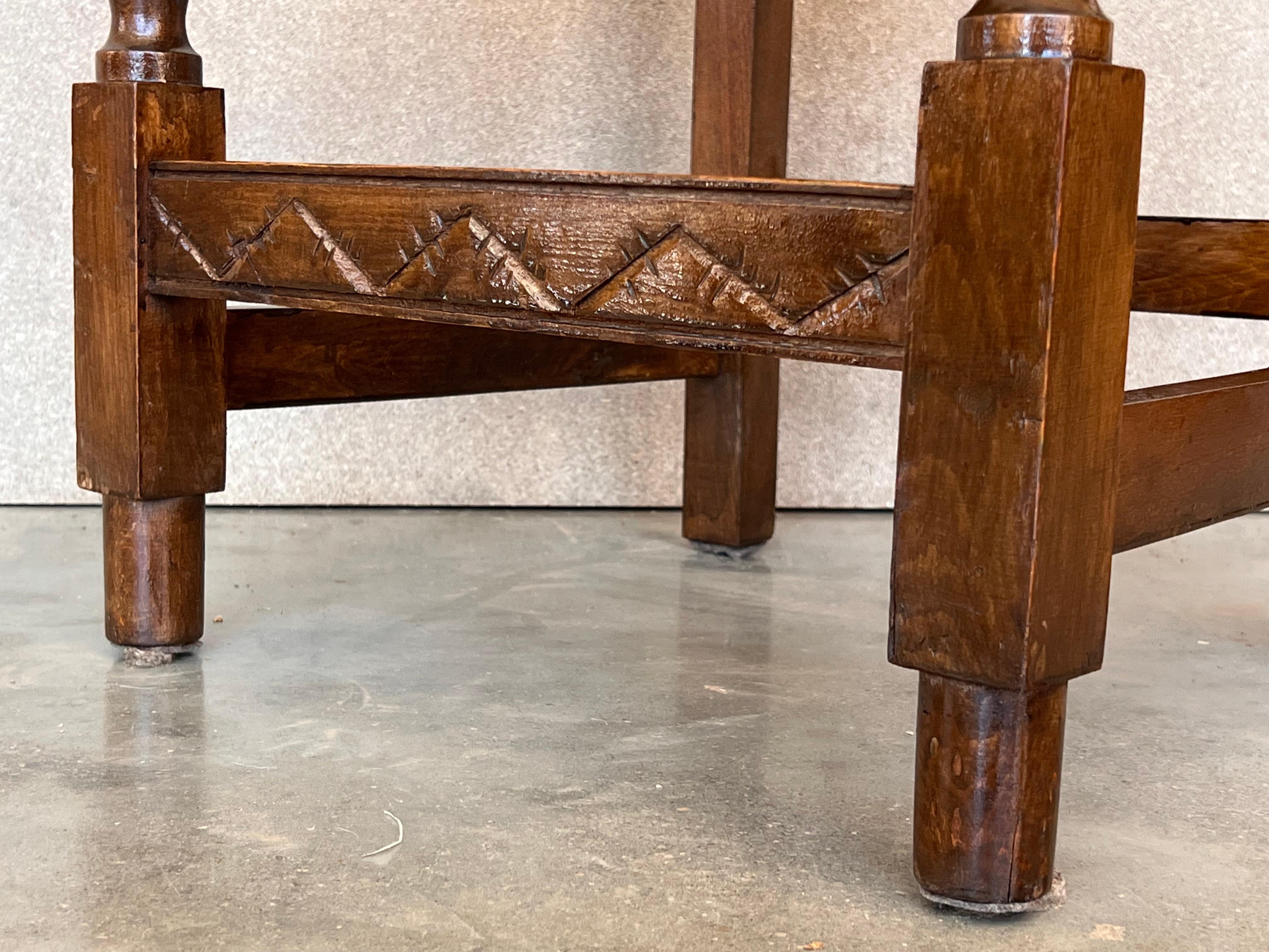 20th Century Set of Six Catalan Chairs in Carved Walnut and Caned Seats For Sale 7