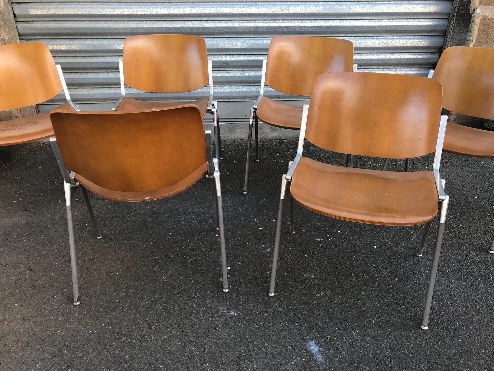 Aluminum 20th Century Set of Six Vintage Wooden Giancarlo Piretti Chairs, 1960s