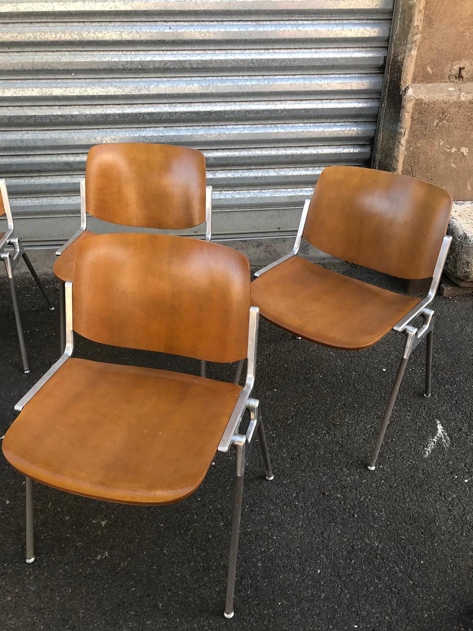 20th Century Set of Six Vintage Wooden Giancarlo Piretti Chairs, 1960s 1