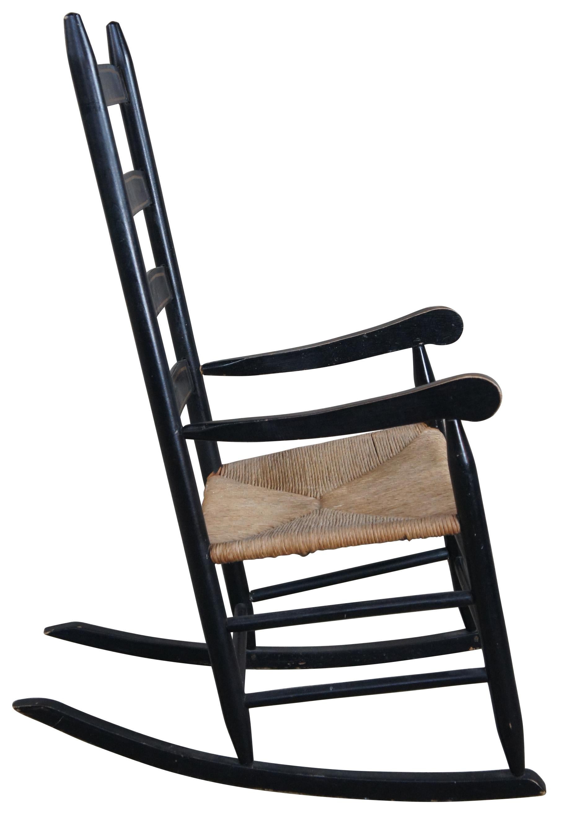 20th Century Shaker Style Farmhouse Ladderback Rocking Chair Rush Seat Black In Good Condition In Dayton, OH