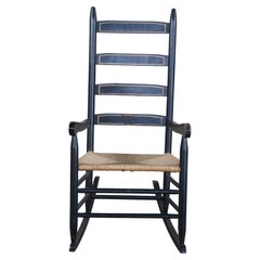 20ème siècle Shakers Style Farmhouse Ladderback Rocking Chair Rush Seat Black