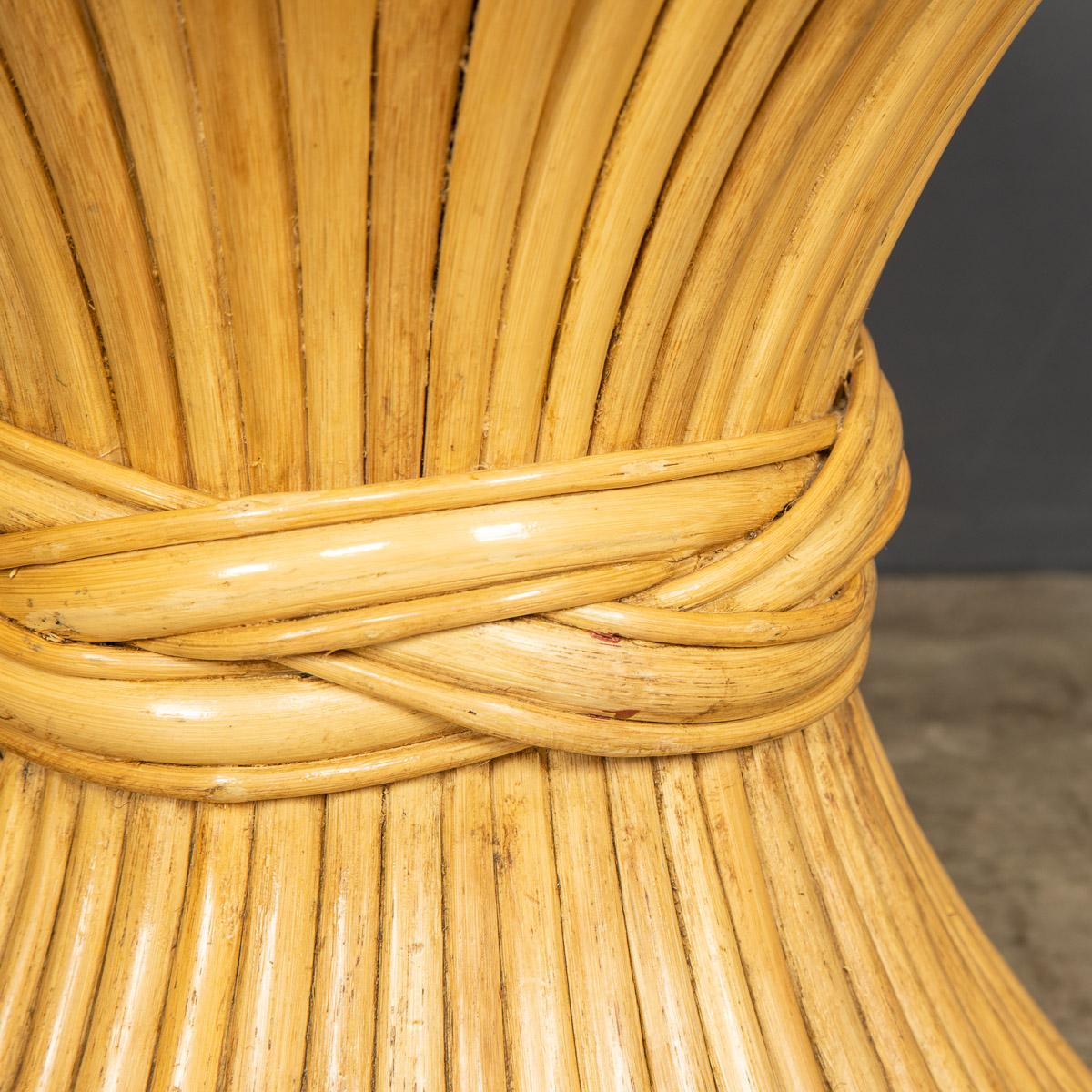 Table basse gerbe de blé du 20e siècle par McGuire, vers 1970 en vente 1