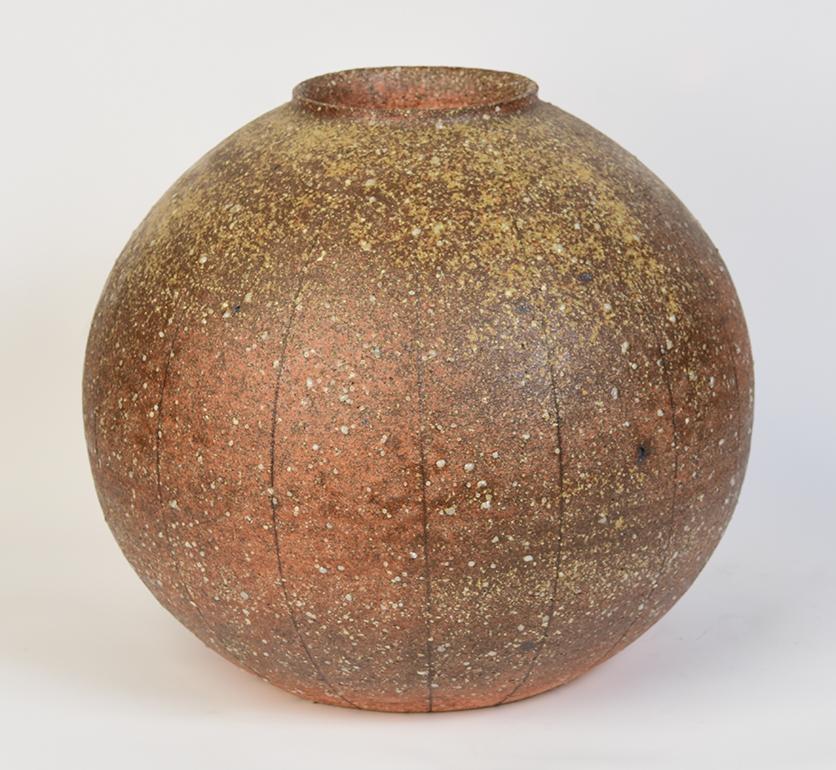 20th Century, Showa, Japanese Ceramic Globular Vase 4
