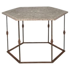 Mesa con tapa de mosaico siciliano del siglo XX