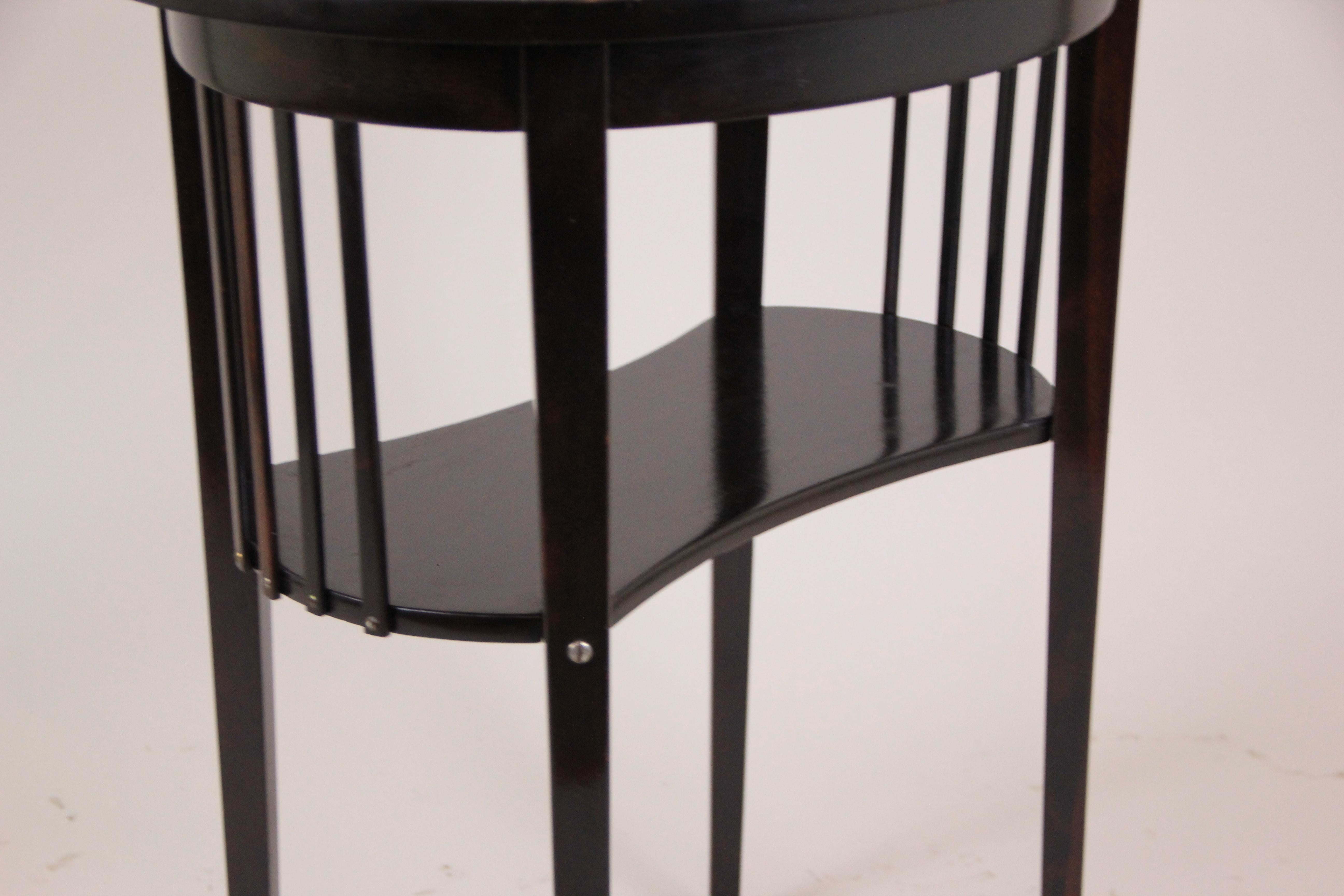 20th Century Side Table by Thonet Art Nouveau, Austria, circa 1910 In Good Condition In Lichtenberg, AT