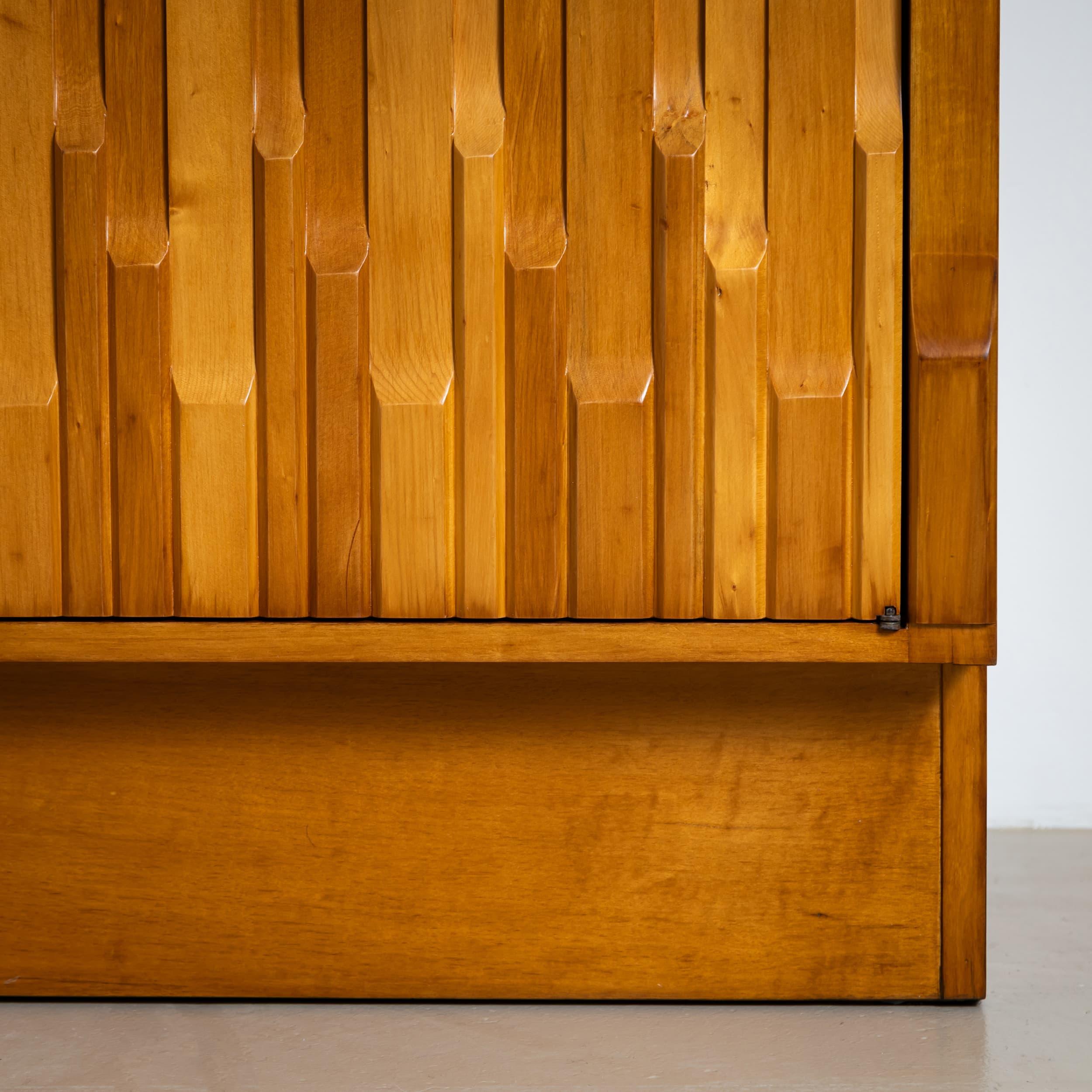 20th Century Sideboard in the style of Luciano Frigerio, Italy 1970s For Sale 3
