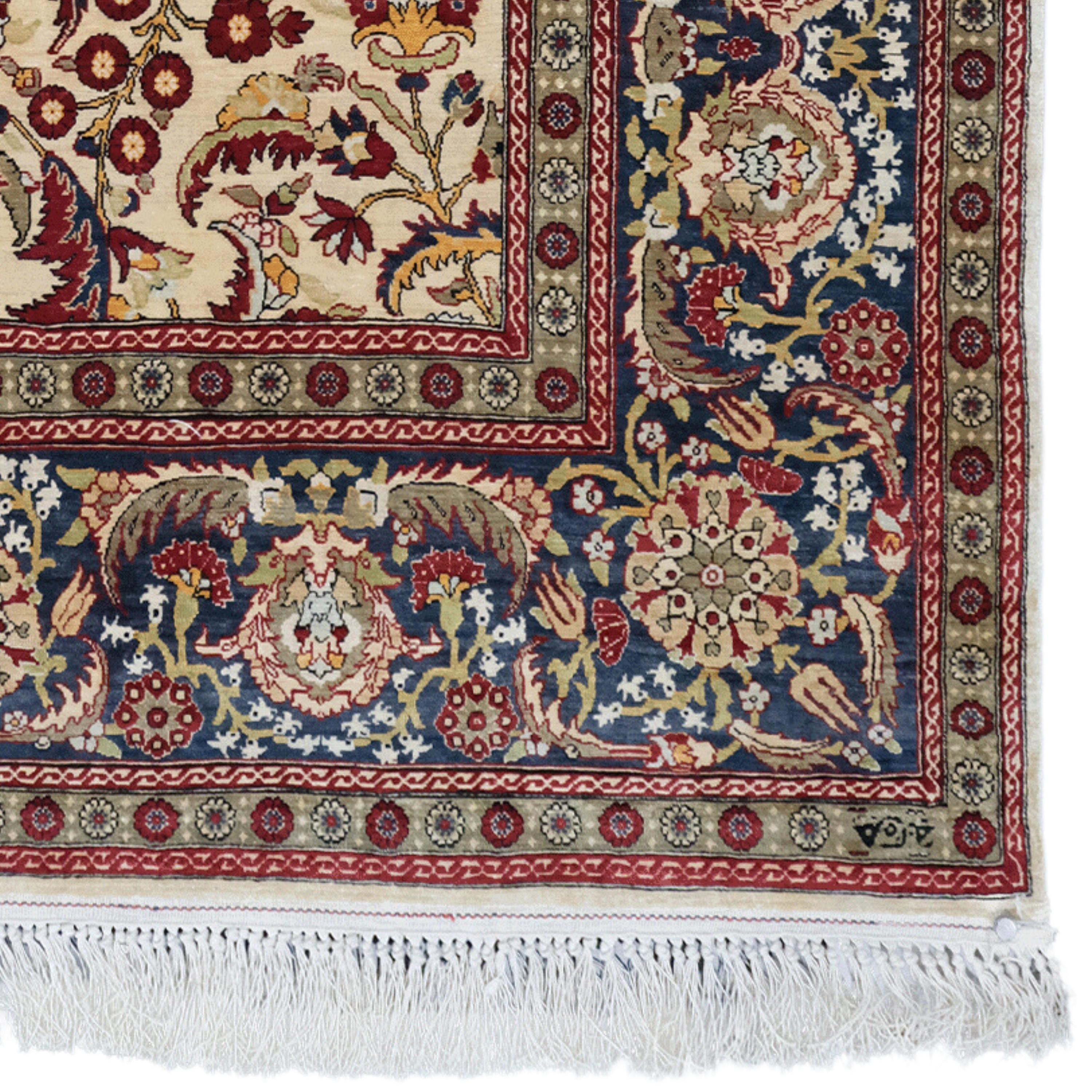 20th Century Silk Hereke Rug - Antique Turkish Rug, Silk Rug For Sale 2